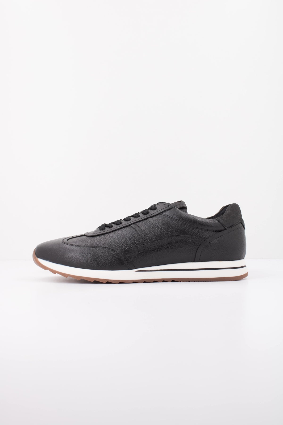 BULLBOXER LEATHER RUNNER NU en color NEGRO  (1)