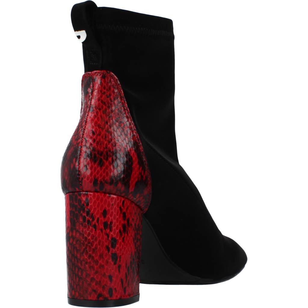 GIOSEPPO  EGELN en color ANIMAL PRINT  (3)