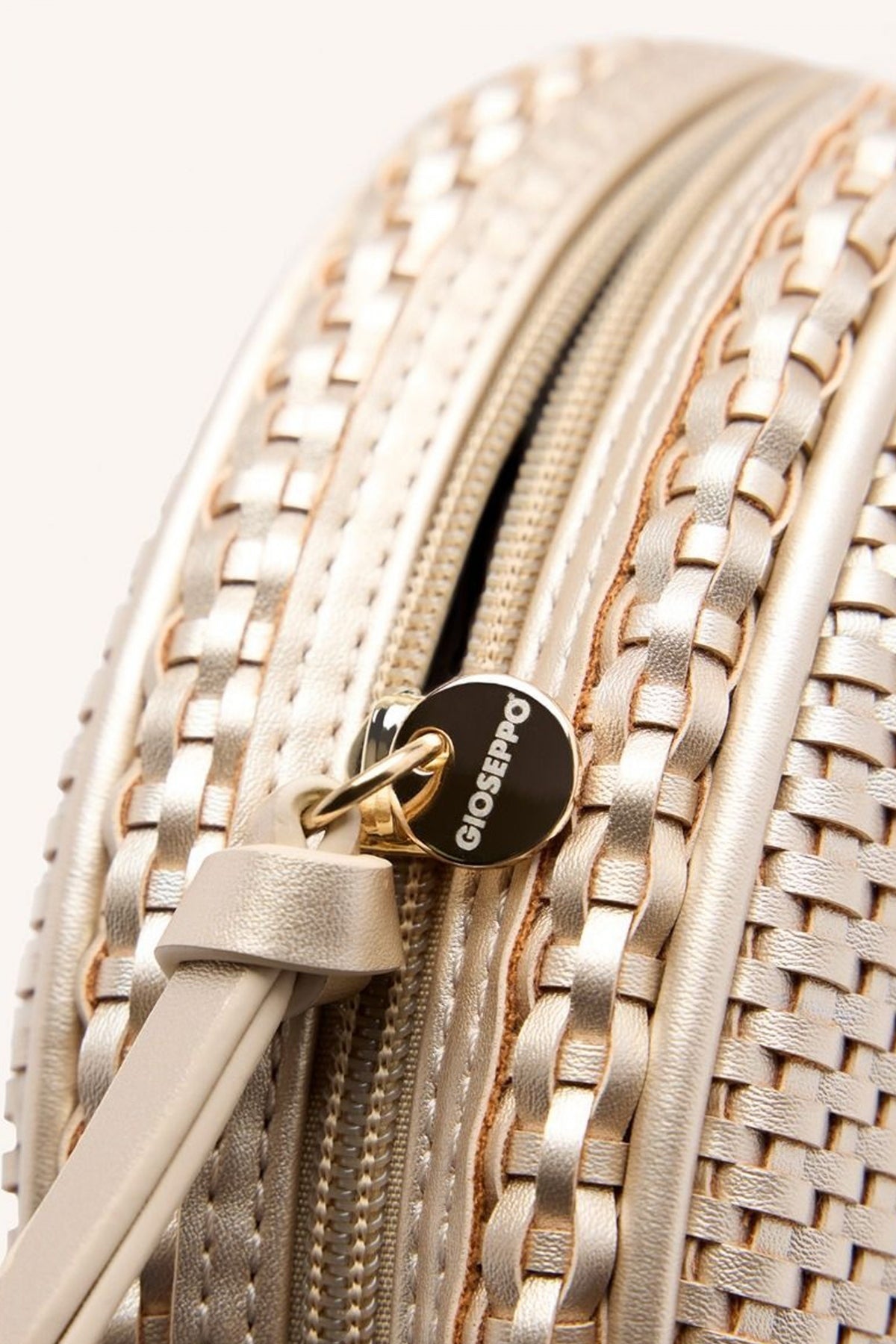 GIOSEPPO PARKLAND en color ORO  (3)