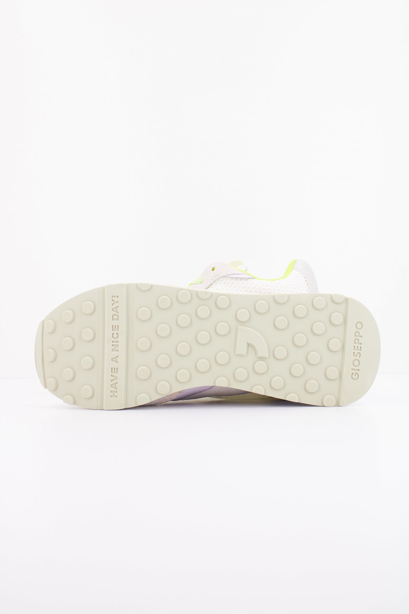 GIOSEPPO  LARRABEE en color BLANCO  (5)