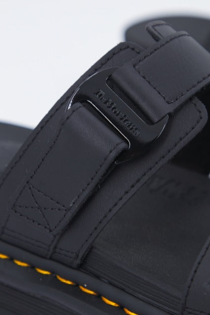 DR. MARTENS CHILTON HYDRO en color NEGRO  (3)