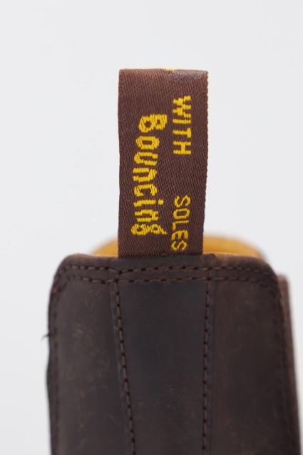 DR. MARTENS  en color MARRON  (4)