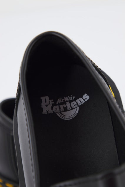 DR. MARTENS PENTON QUAD DS PARIS en color NEGRO  (4)