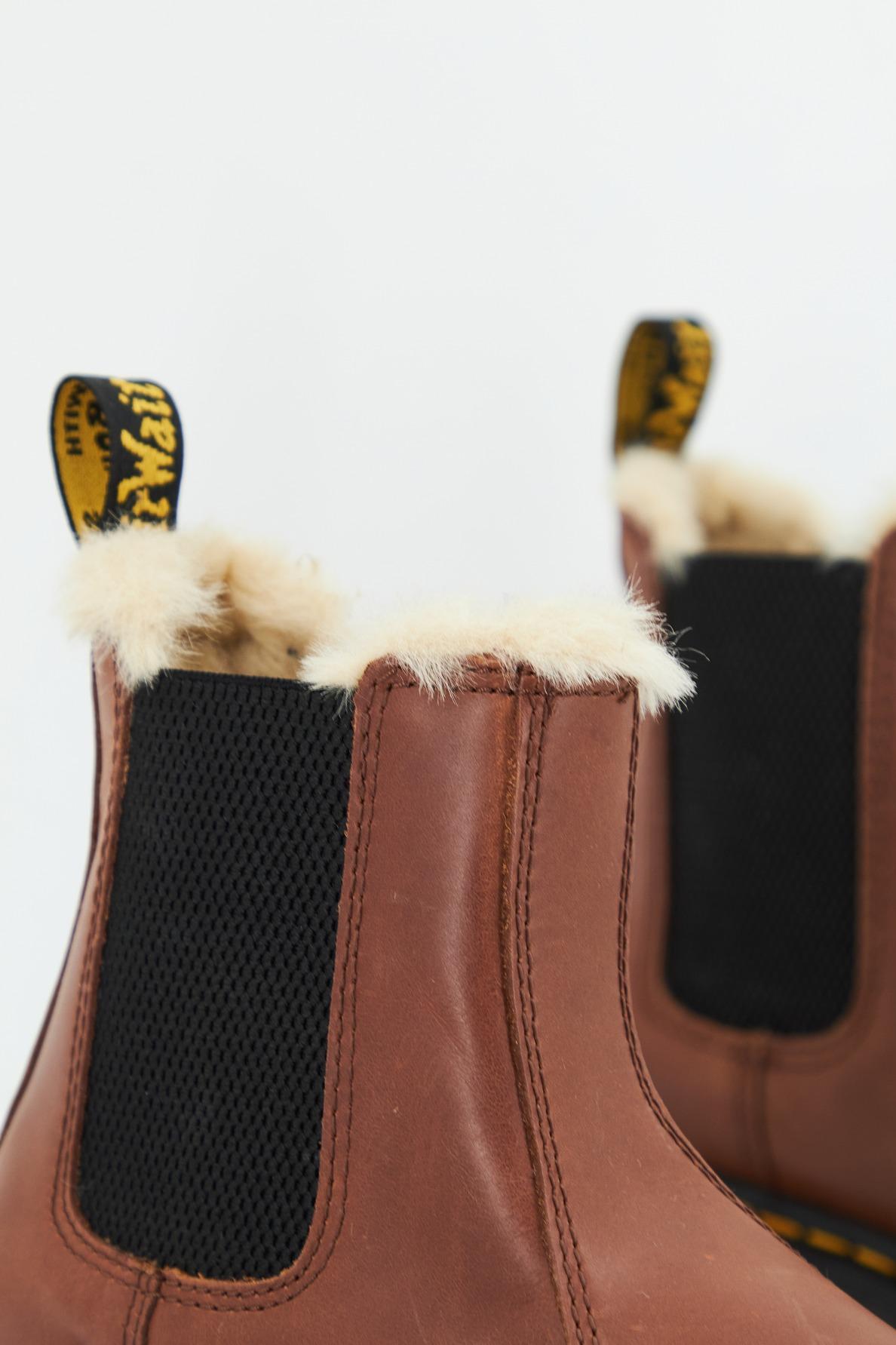 DR. MARTENS LEONORE en color MARRON  (4)