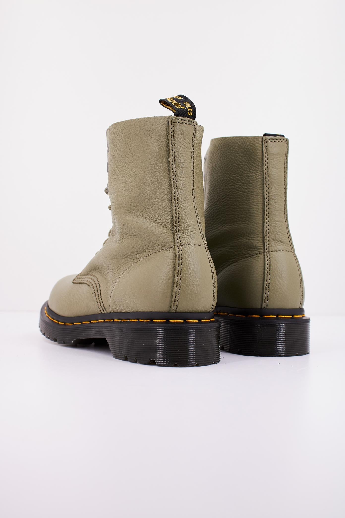 DR. MARTENS  PASCAL en color VERDE  (3)