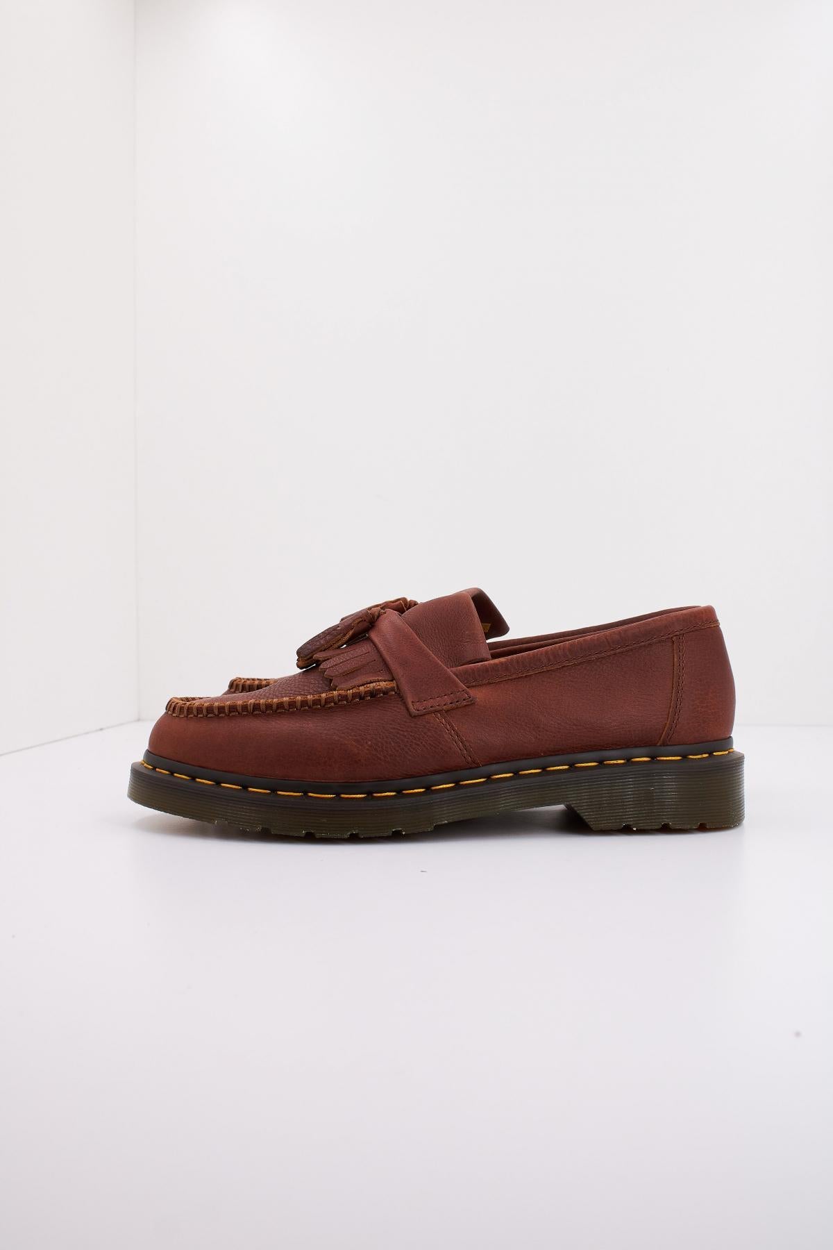 DR. MARTENS ADRIAN YS en color MARRON  (1)