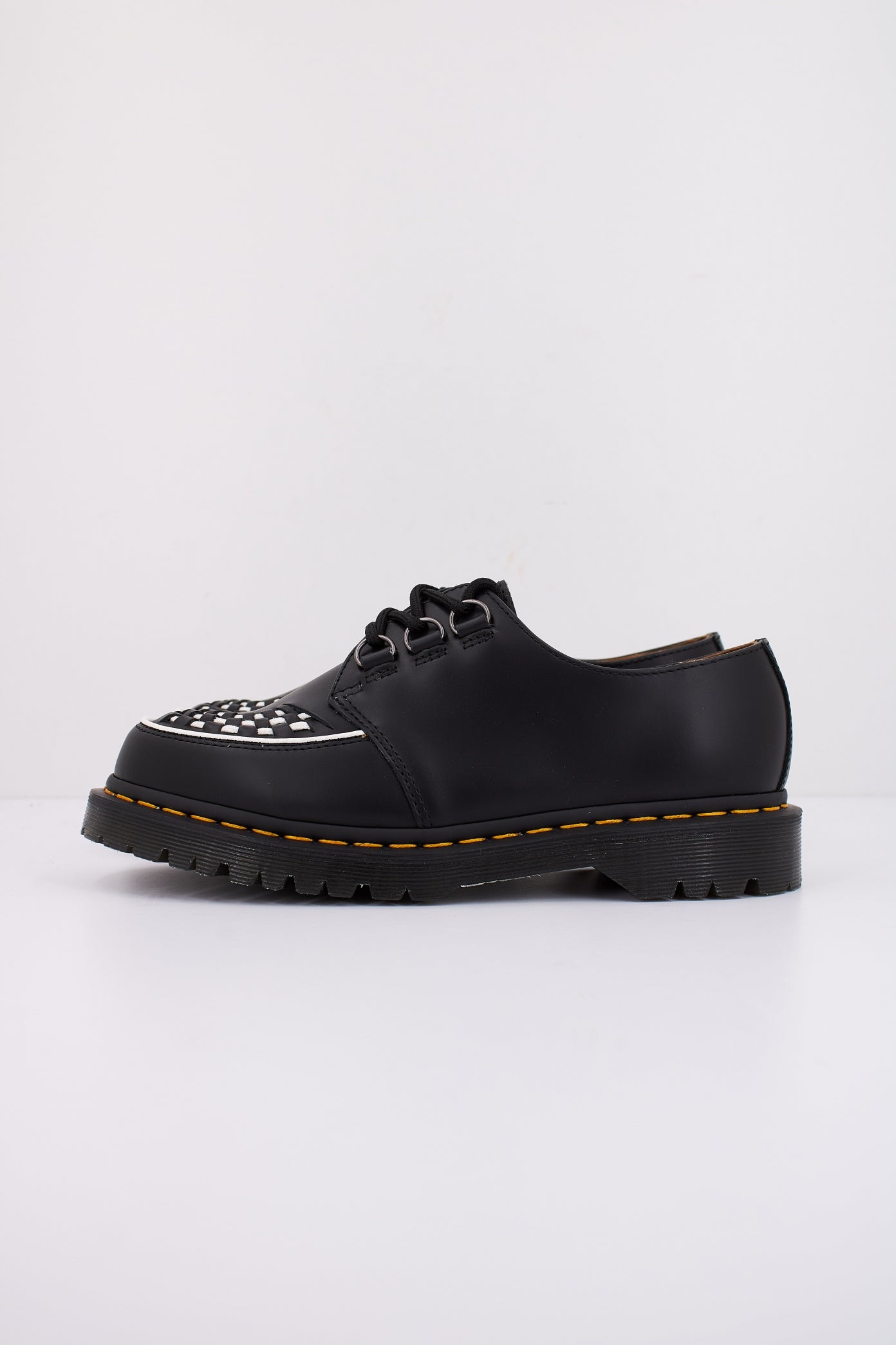DR. MARTENS RAMSEY en color NEGRO  (1)