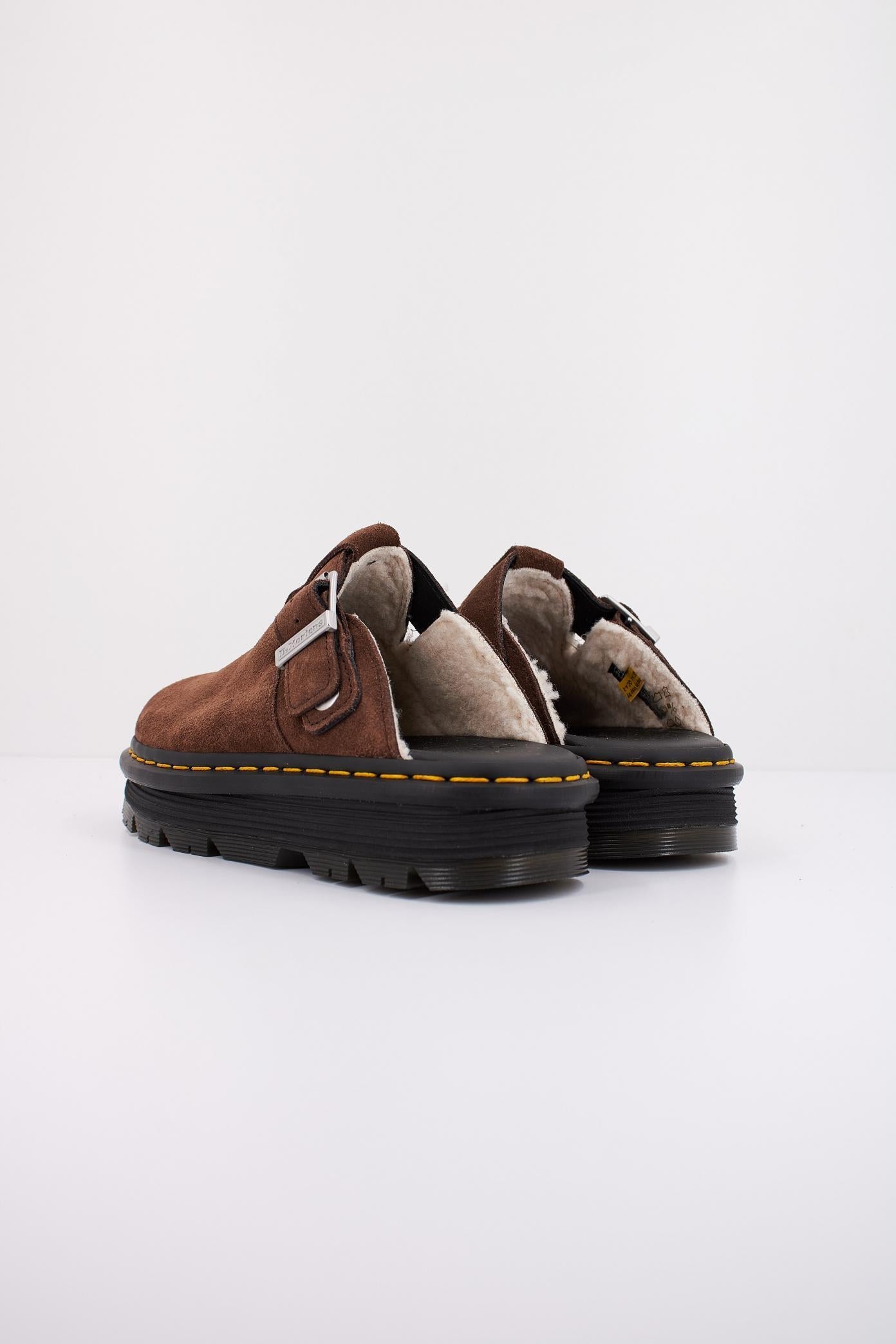 DR. MARTENS  ZEBZAG MULE WL en color MARRON  (4)