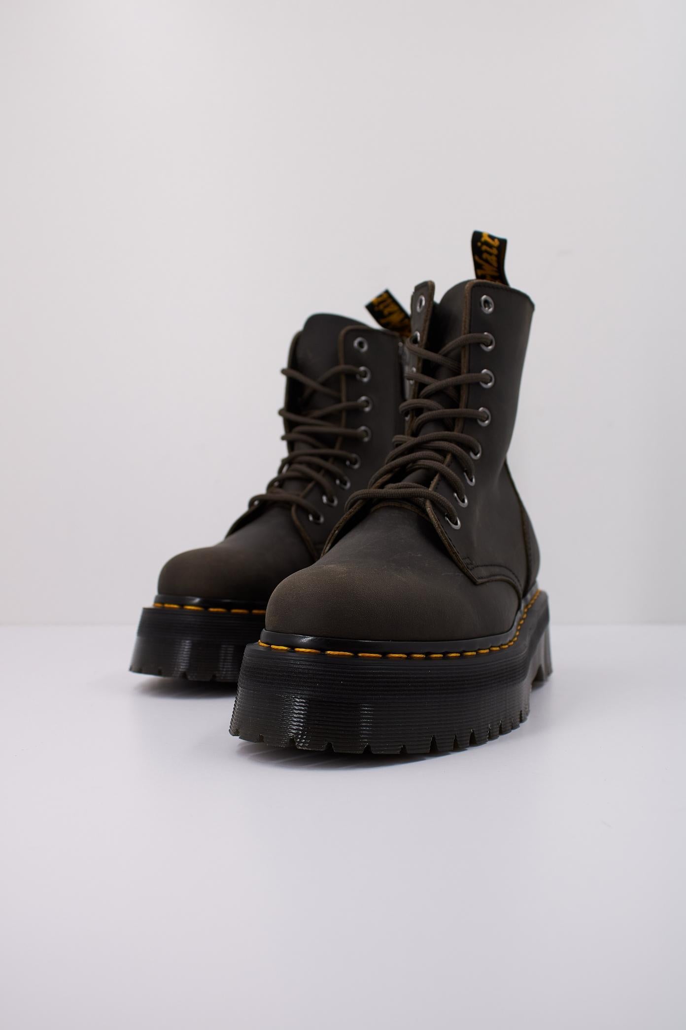 DR. MARTENS JADON en color GRIS  (2)