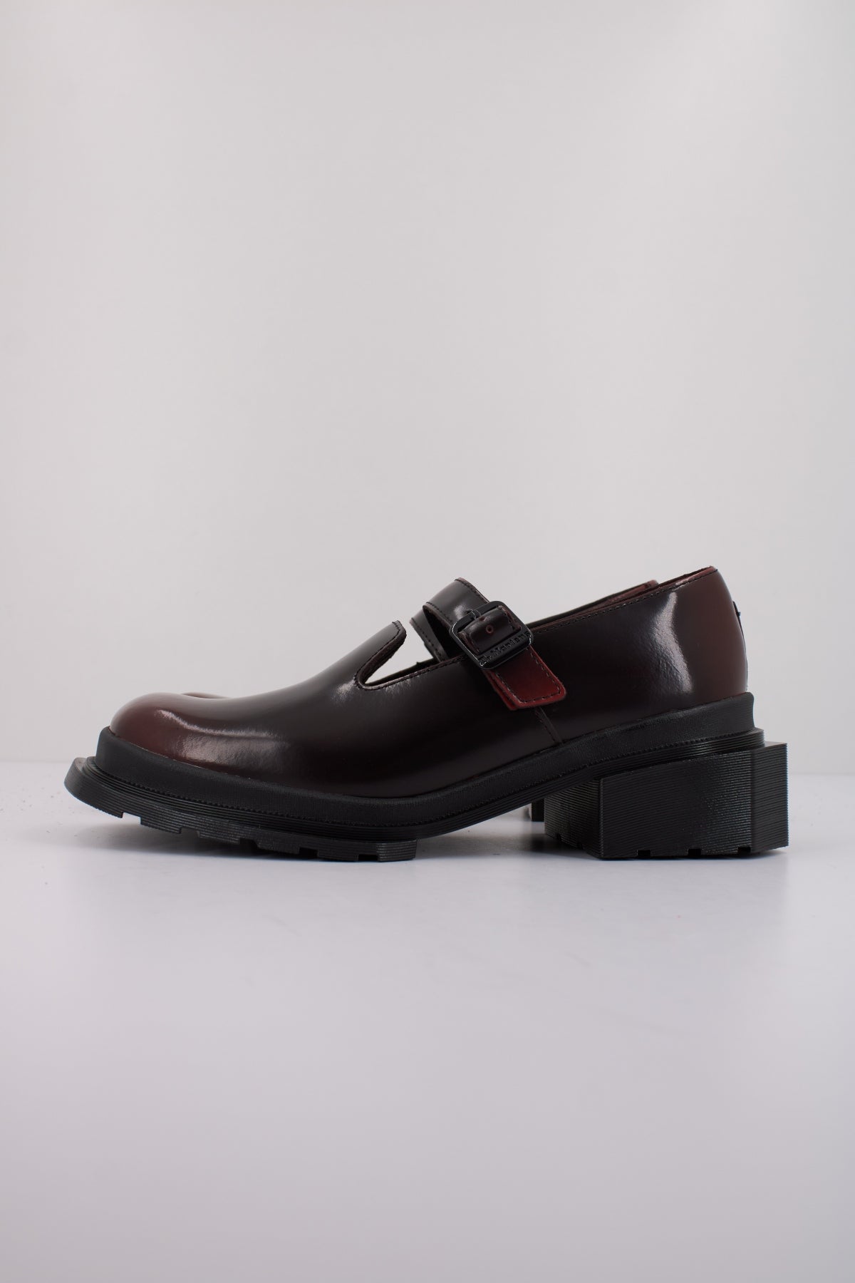 DR. MARTENS MAYBOLE MJ en color NEGRO  (1)
