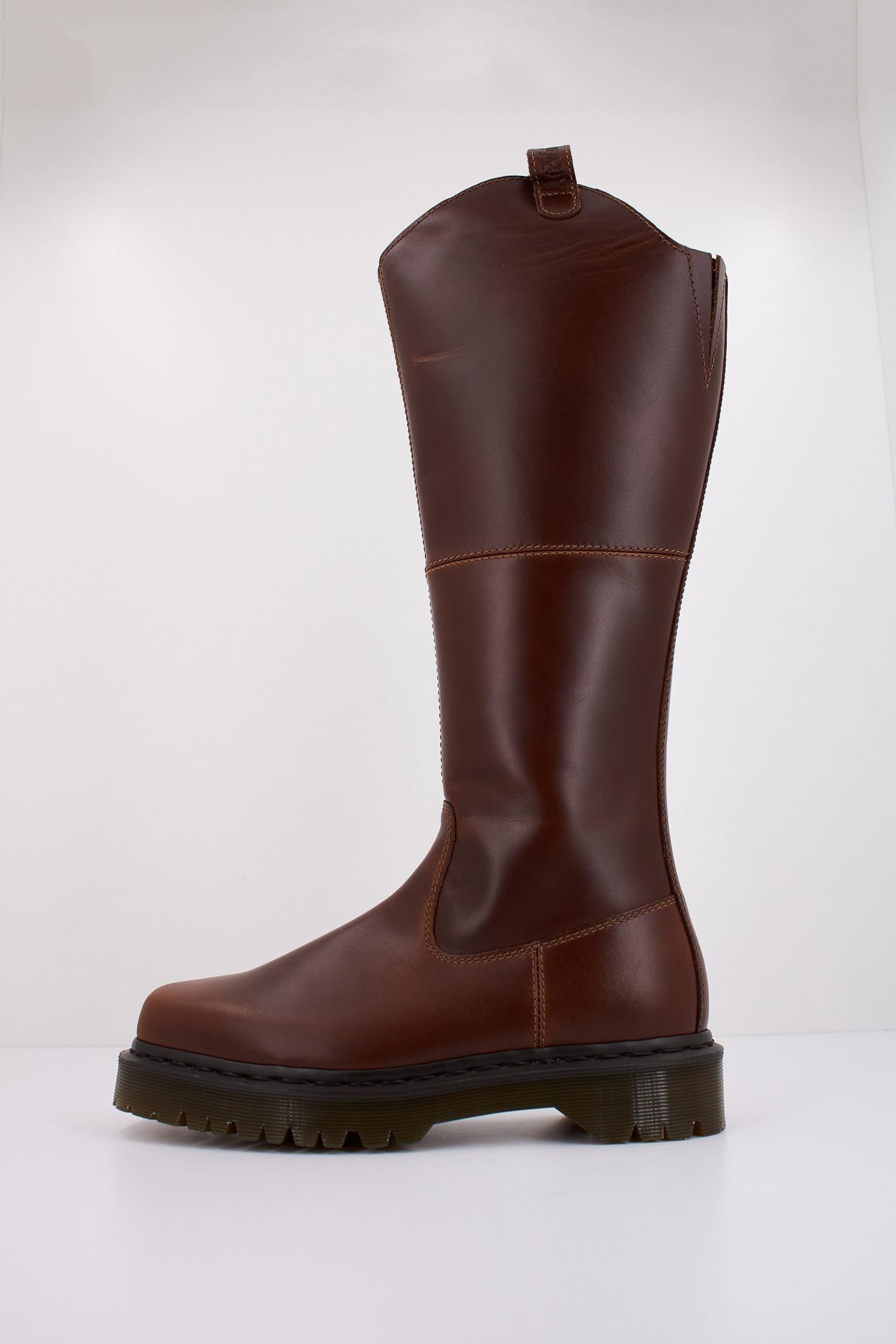 DR. MARTENS AMAAYAH HI en color MARRON  (1)