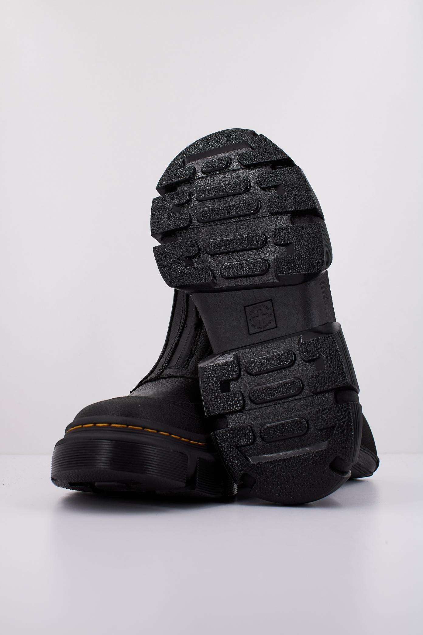 DR. MARTENS DMXL ZIP en color NEGRO  (5)