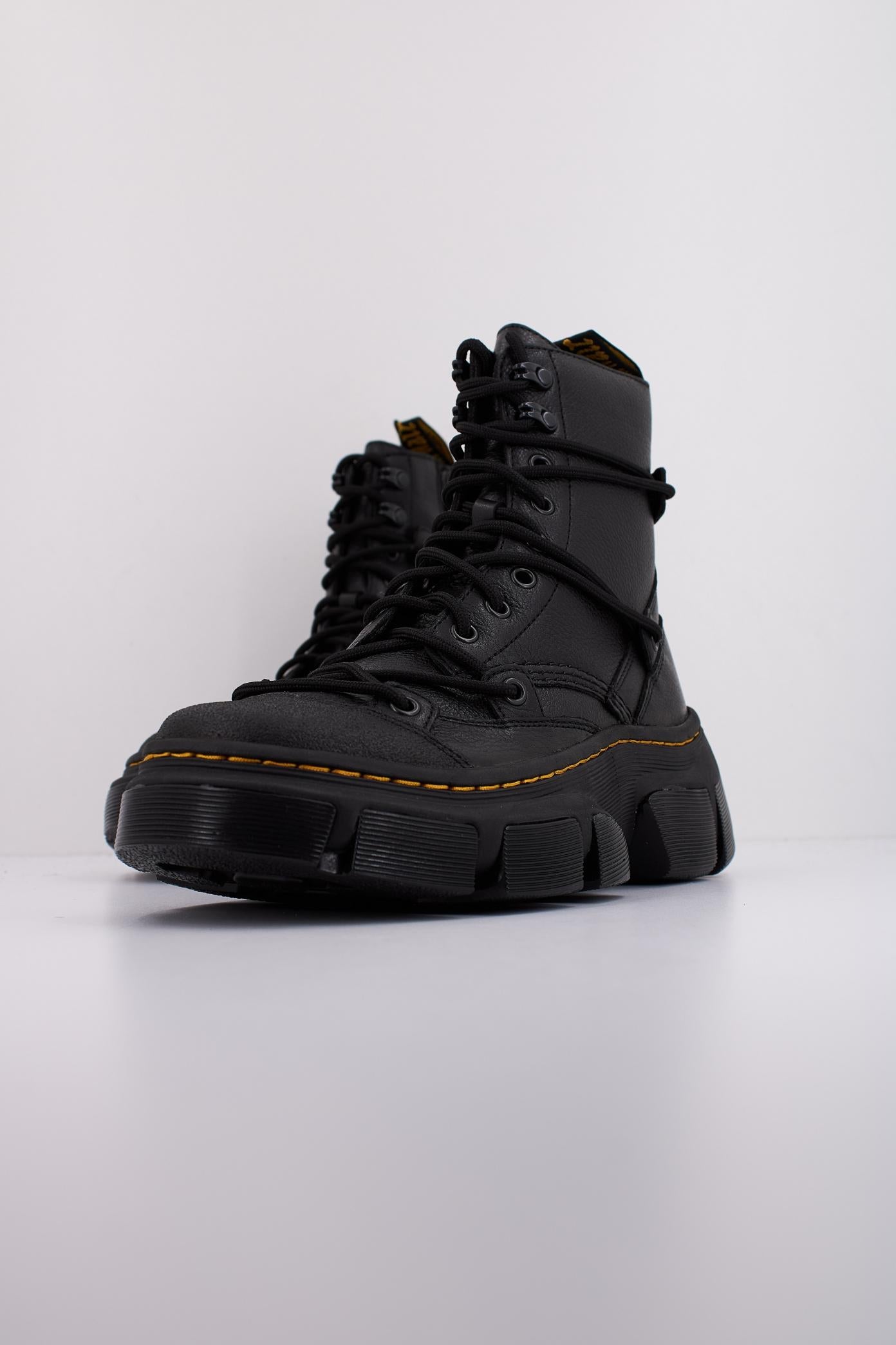 DR. MARTENS  DMXL LACE en color NEGRO  (2)