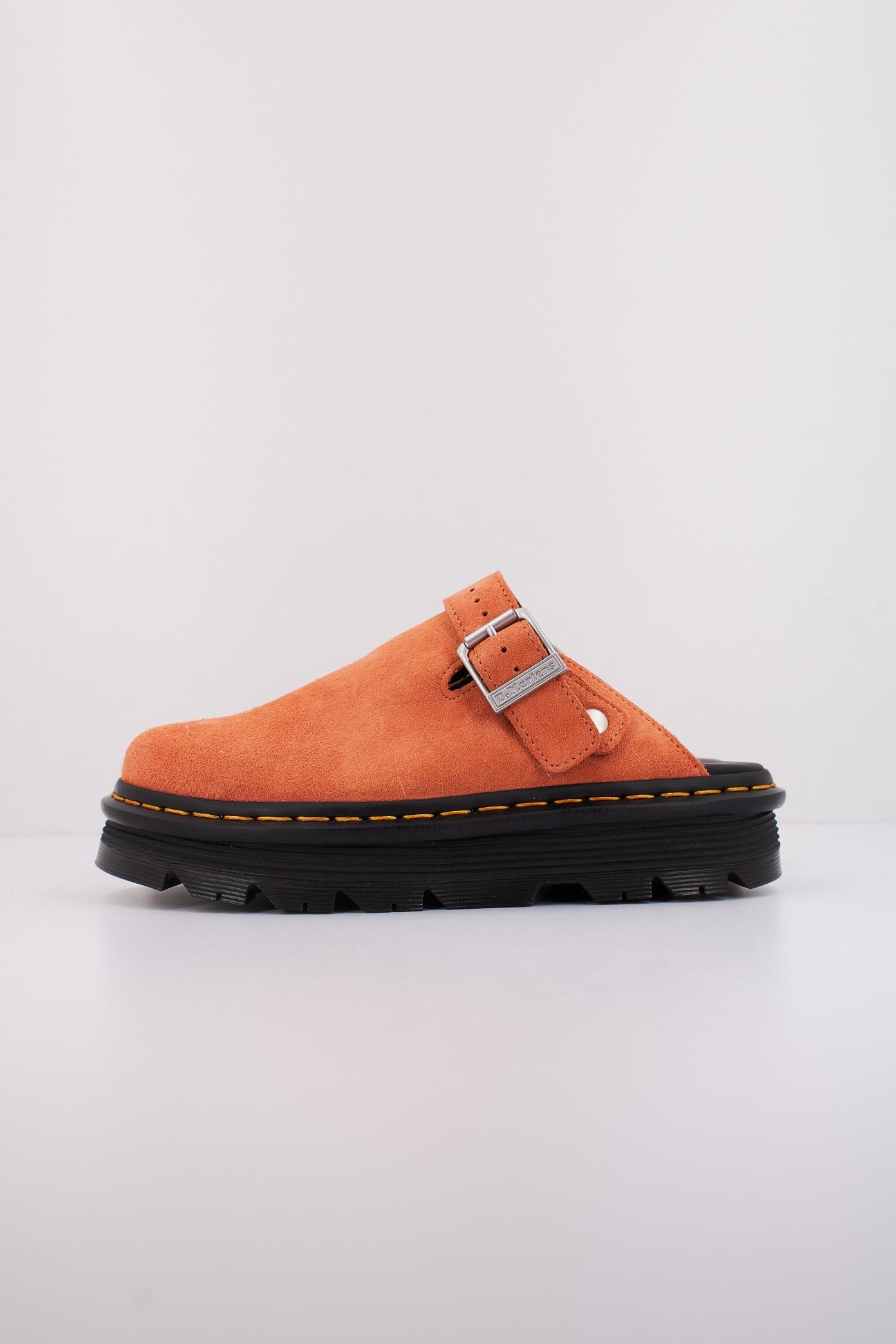 DR. MARTENS ZEBZAB MULE en color NARANJA  (1)
