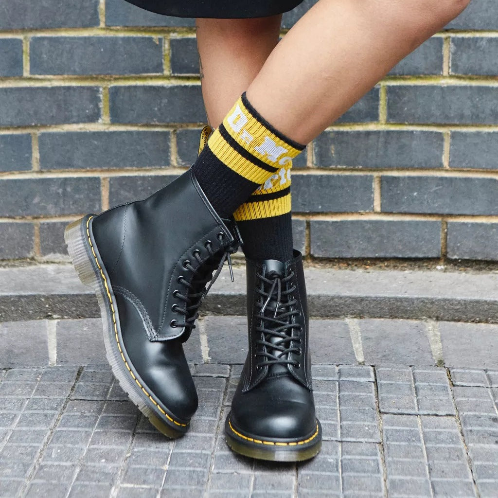 DR. MARTENS ATHLETIC LOGO SOCK en color NEGRO  (6)