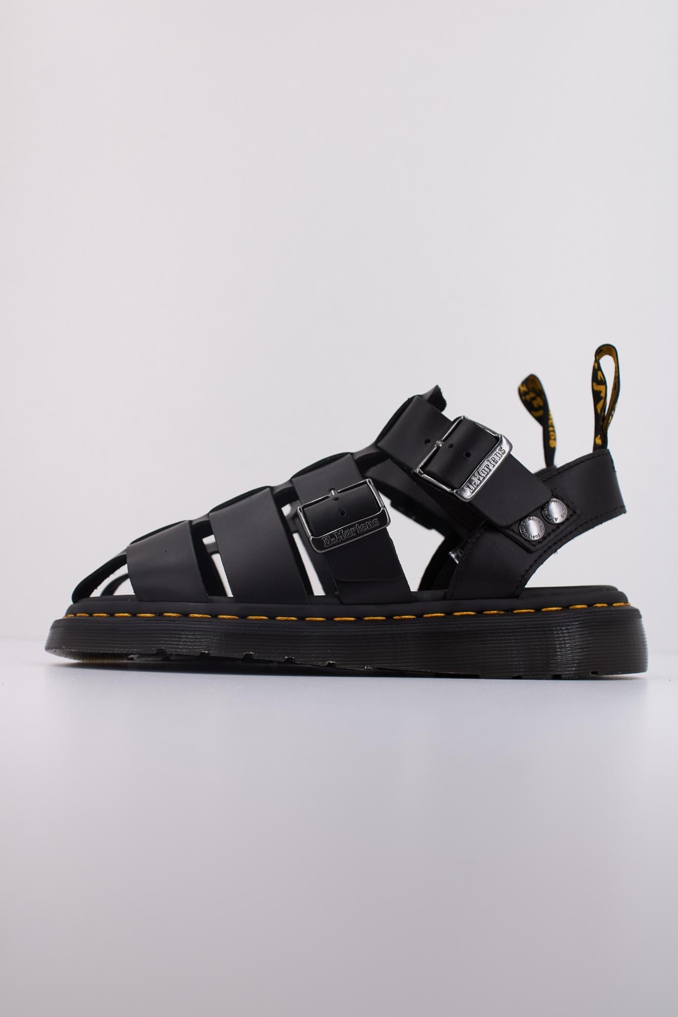 DR. MARTENS GARIN en color NEGRO  (1)