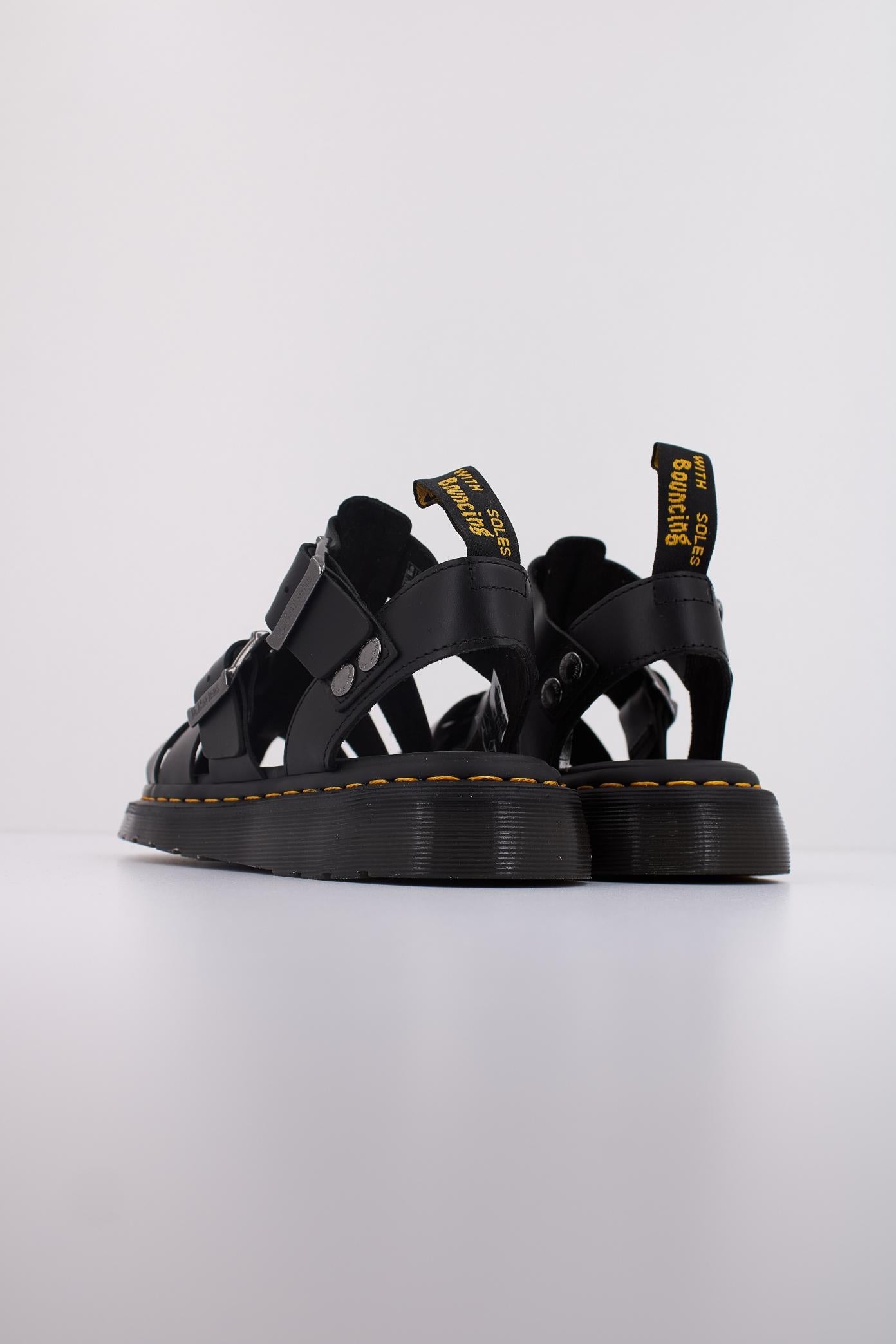 DR. MARTENS GARIN en color NEGRO  (4)