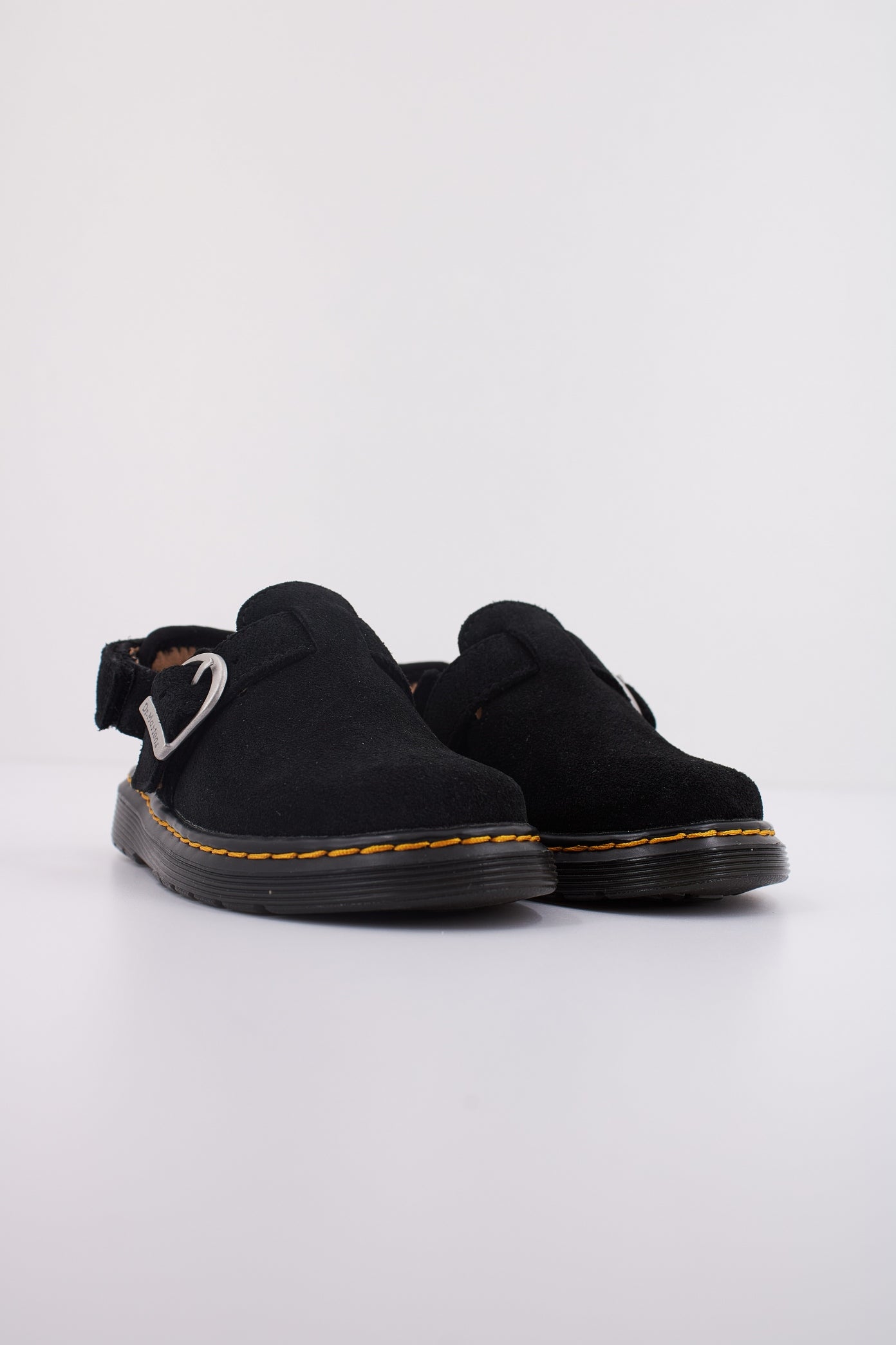 DR. MARTENS JORGIE T en color NEGRO  (2)