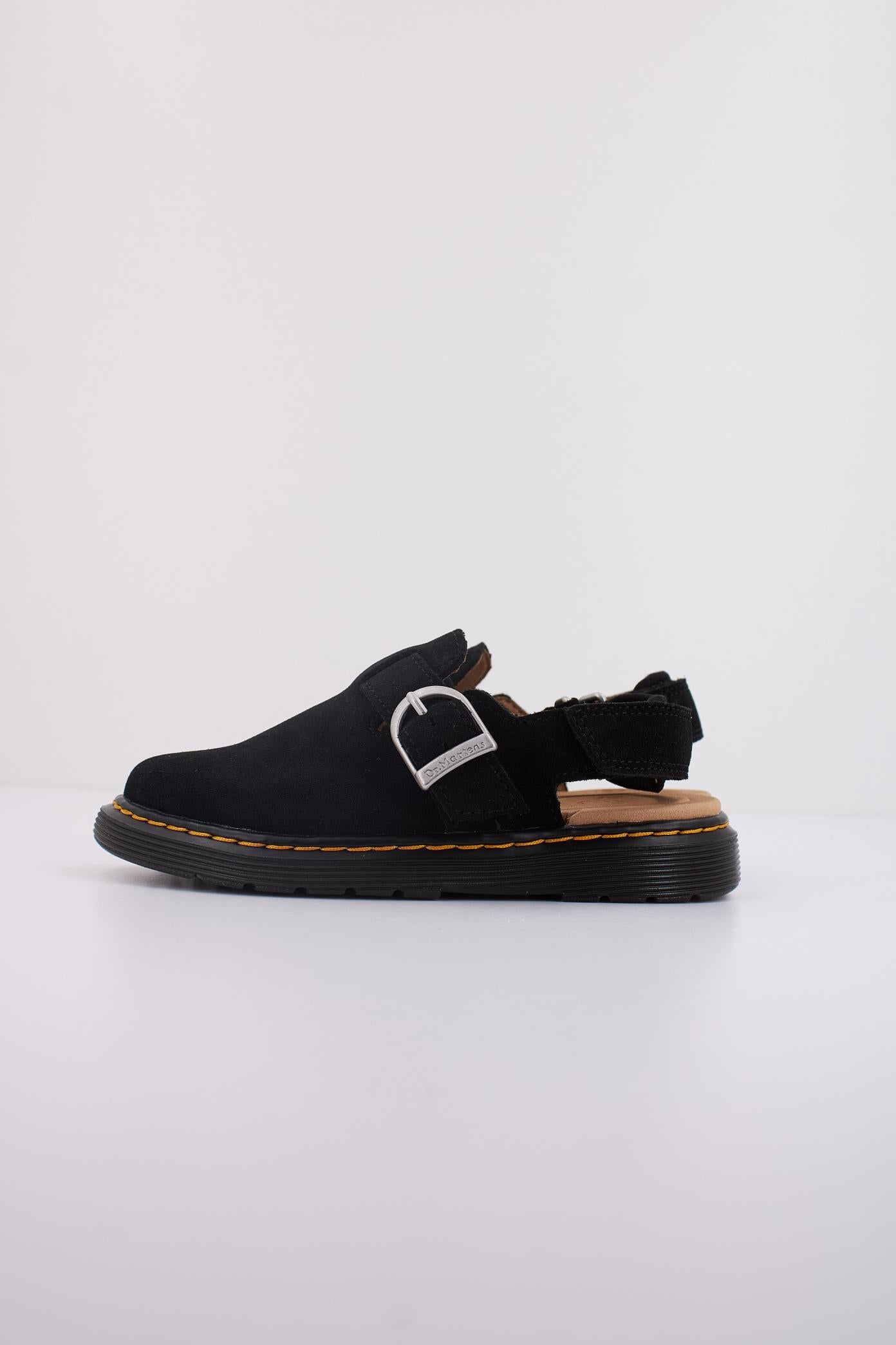 DR. MARTENS JORDIE J en color NEGRO  (1)