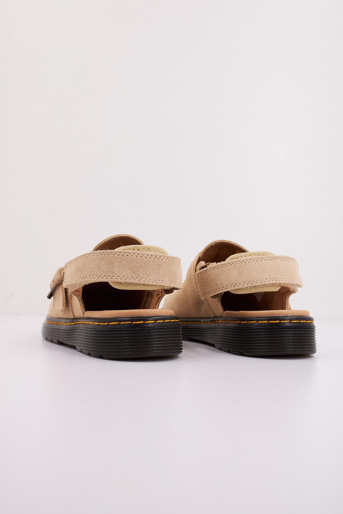 DR. MARTENS JORGIE J en color MARRON CLARO  (4)