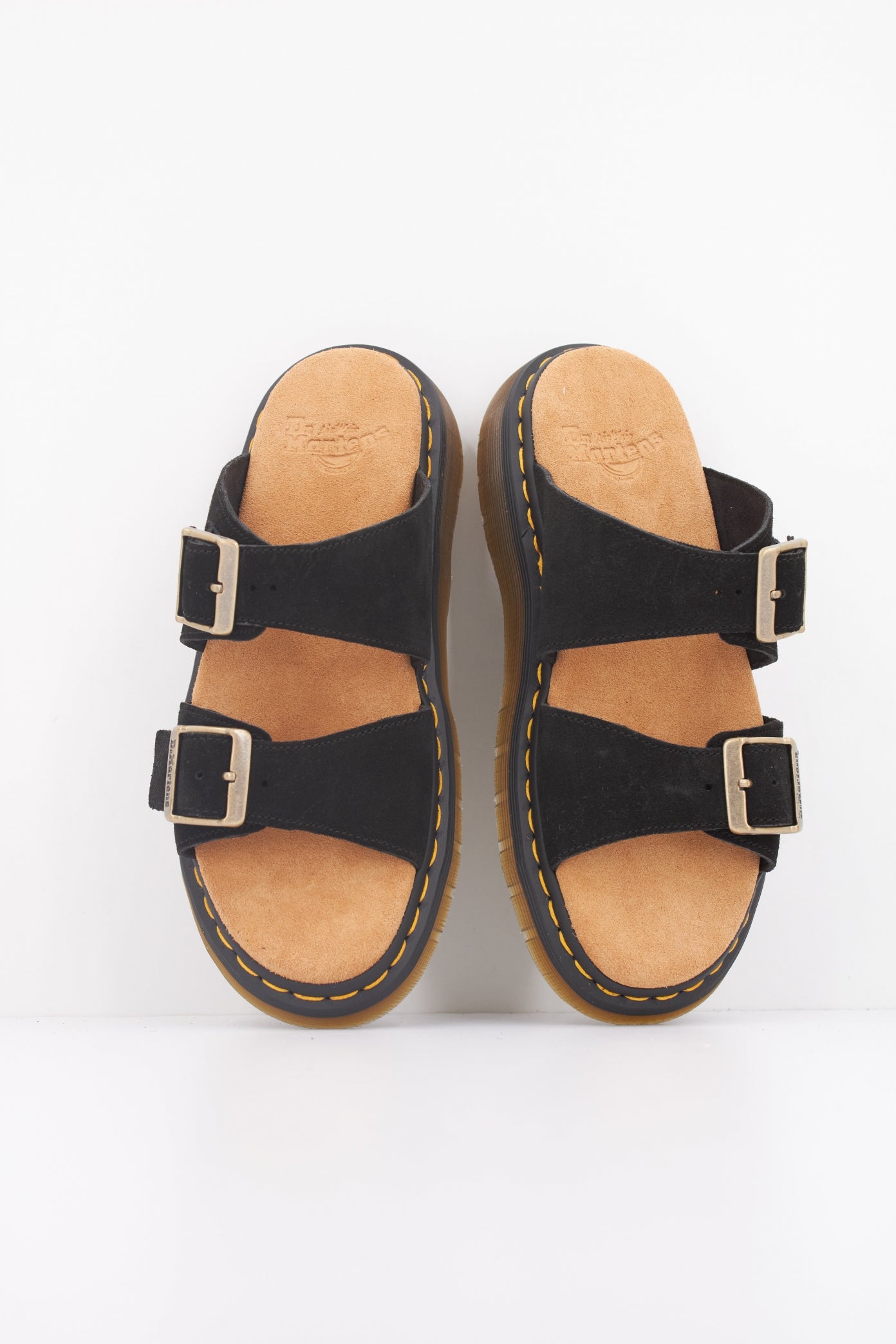 DR. MARTENS JOSEF en color NEGRO  (3)