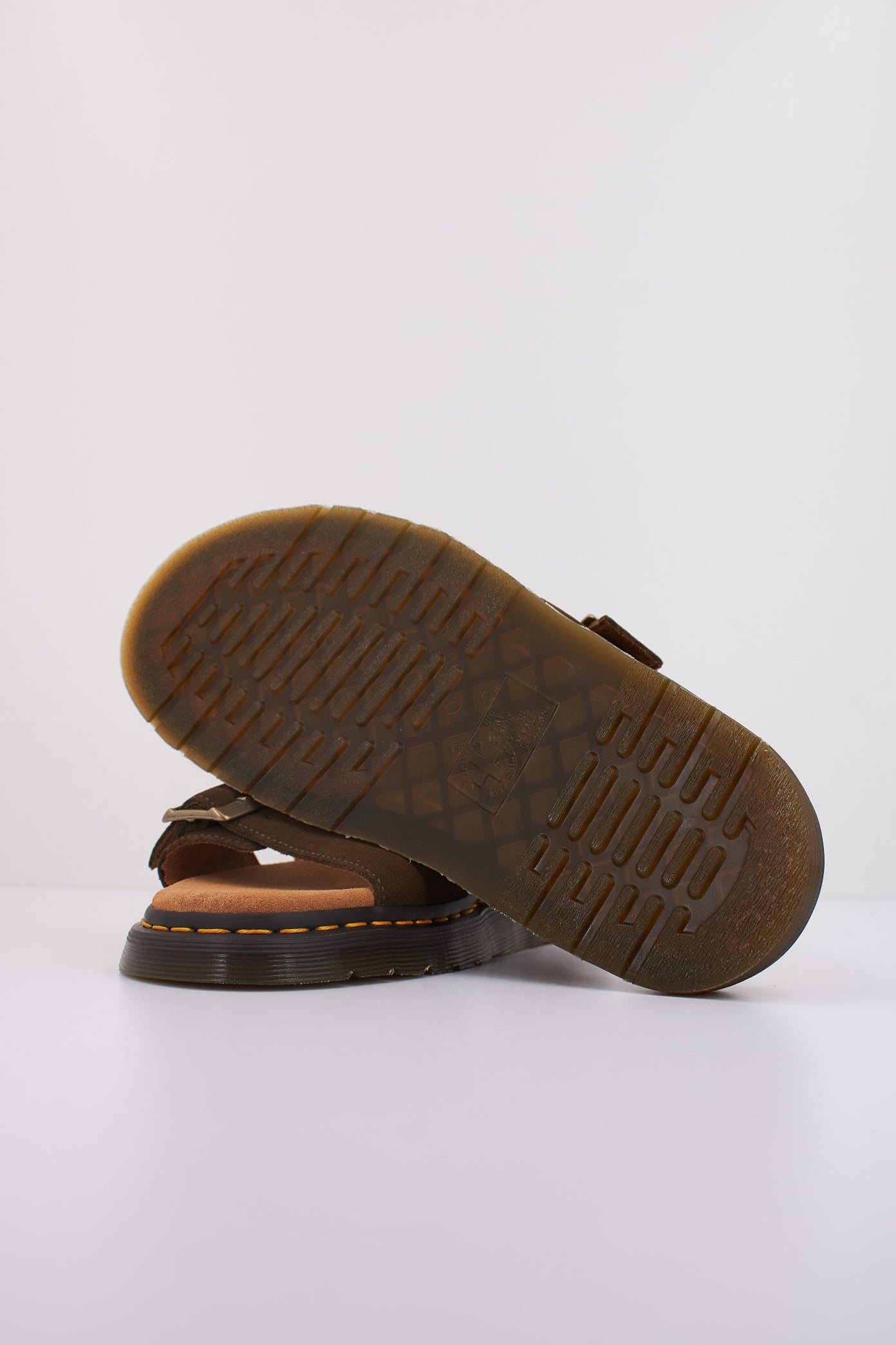 DR. MARTENS JOSEF en color MARRON  (5)