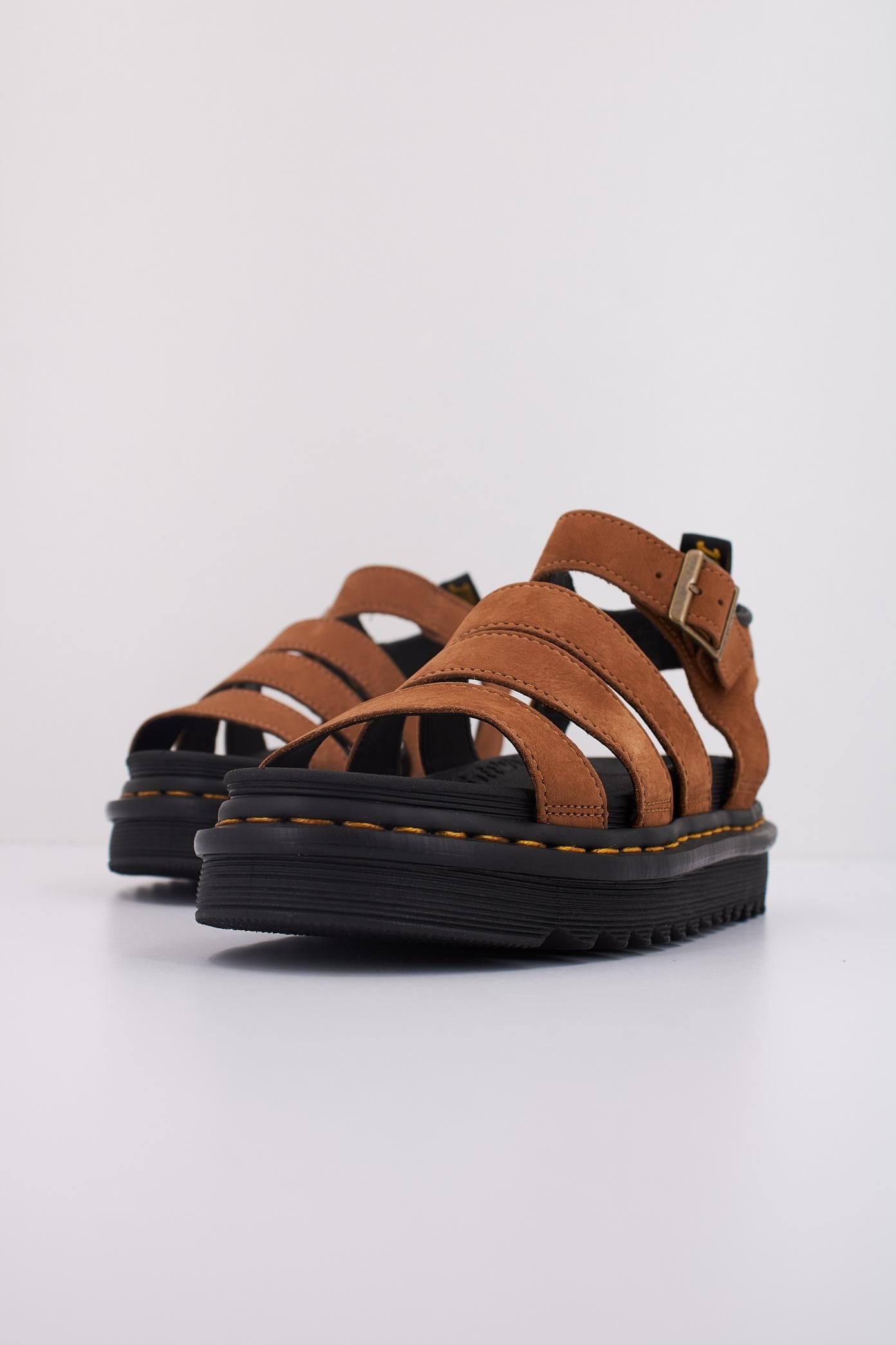 DR. MARTENS BLAIRE en color MARRON  (2)