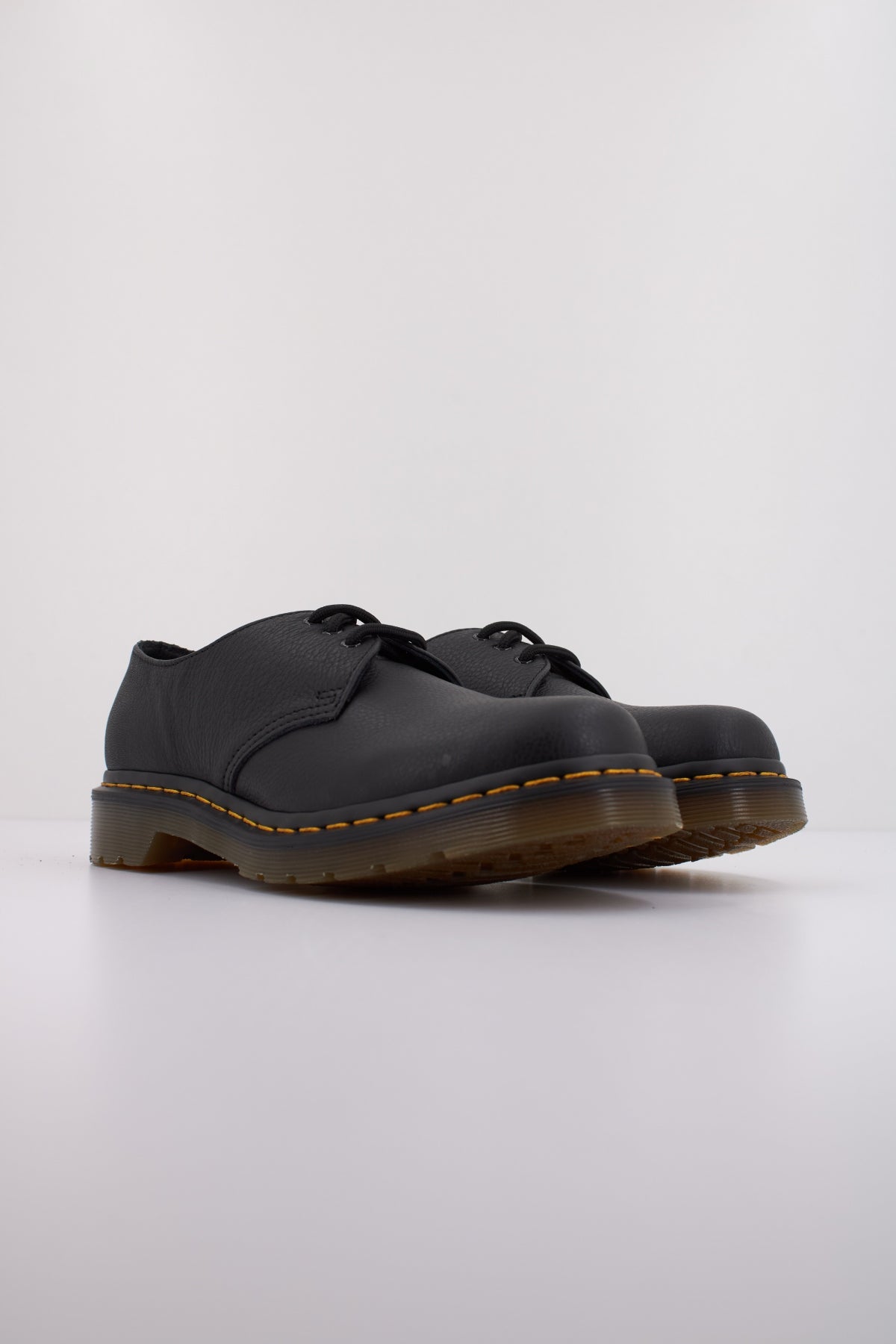 DR. MARTENS  en color NEGRO  (2)