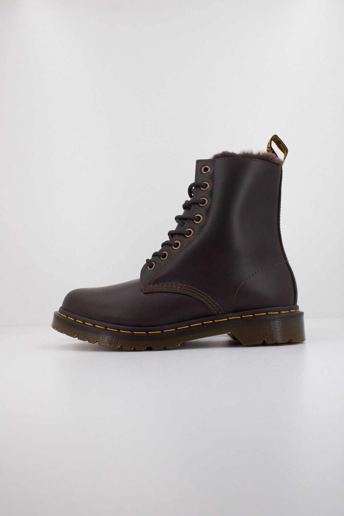 DR. MARTENS SERENA en color MARRON  (1)