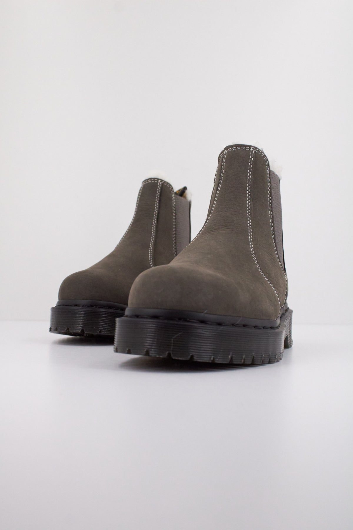 DR. MARTENS BEX FL en color GRIS  (2)