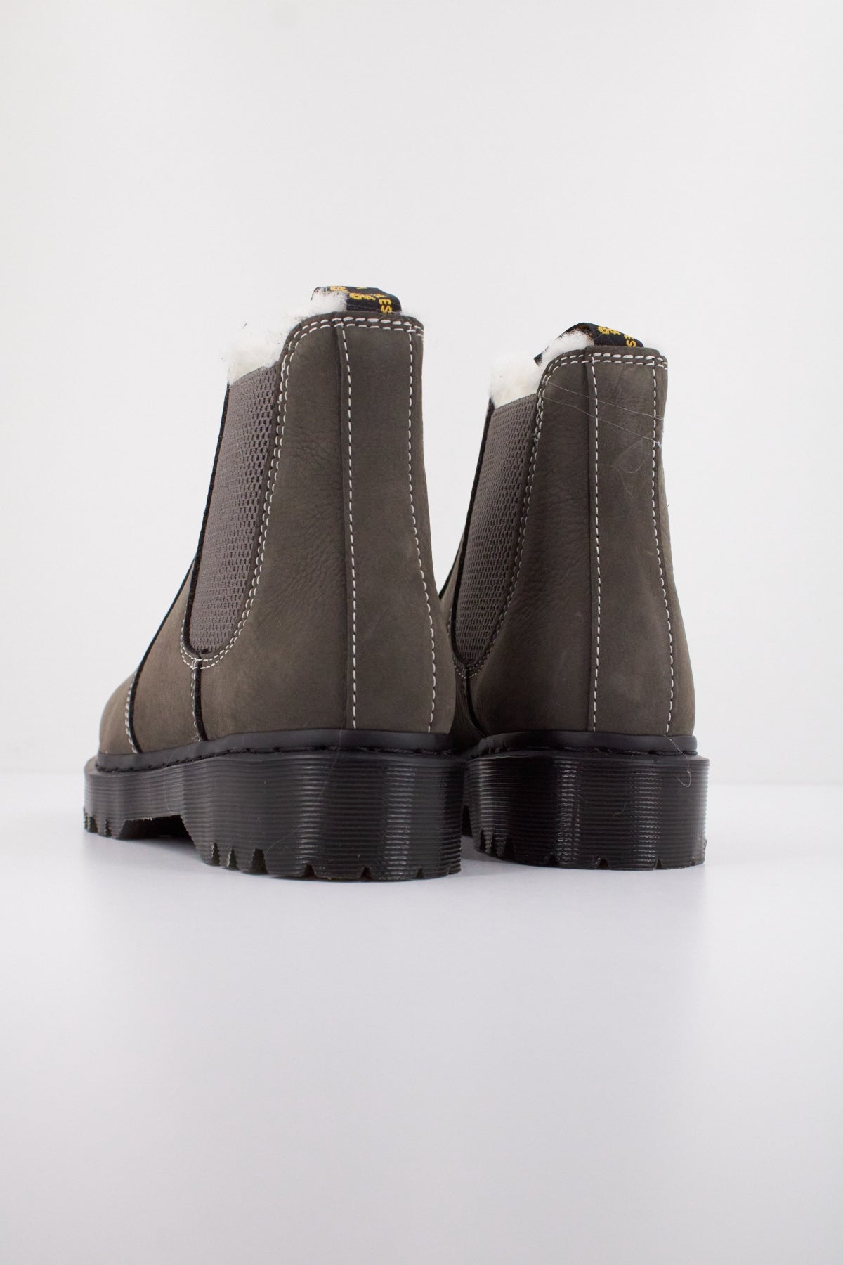 DR. MARTENS BEX FL en color GRIS  (4)
