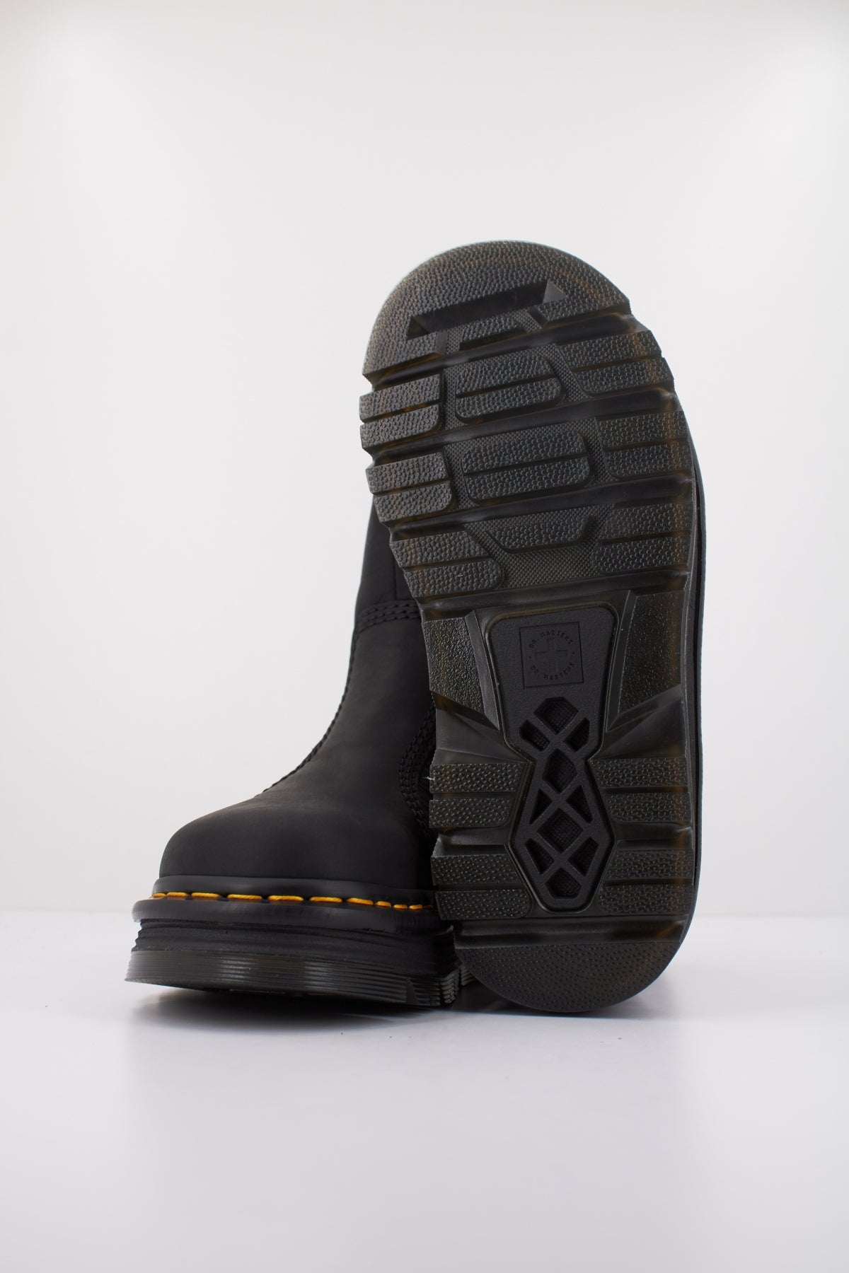 DR. MARTENS ZEBZAG RIGGER en color NEGRO  (5)