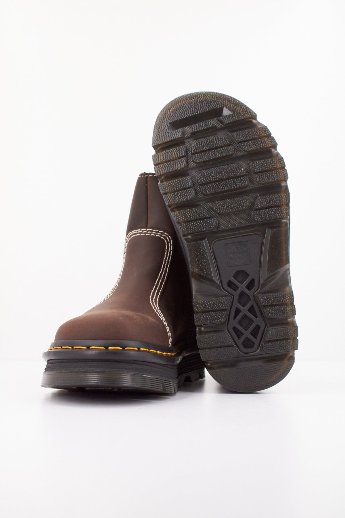 DR. MARTENS  ZEBZAG RIGGER  en color MARRON  (5)