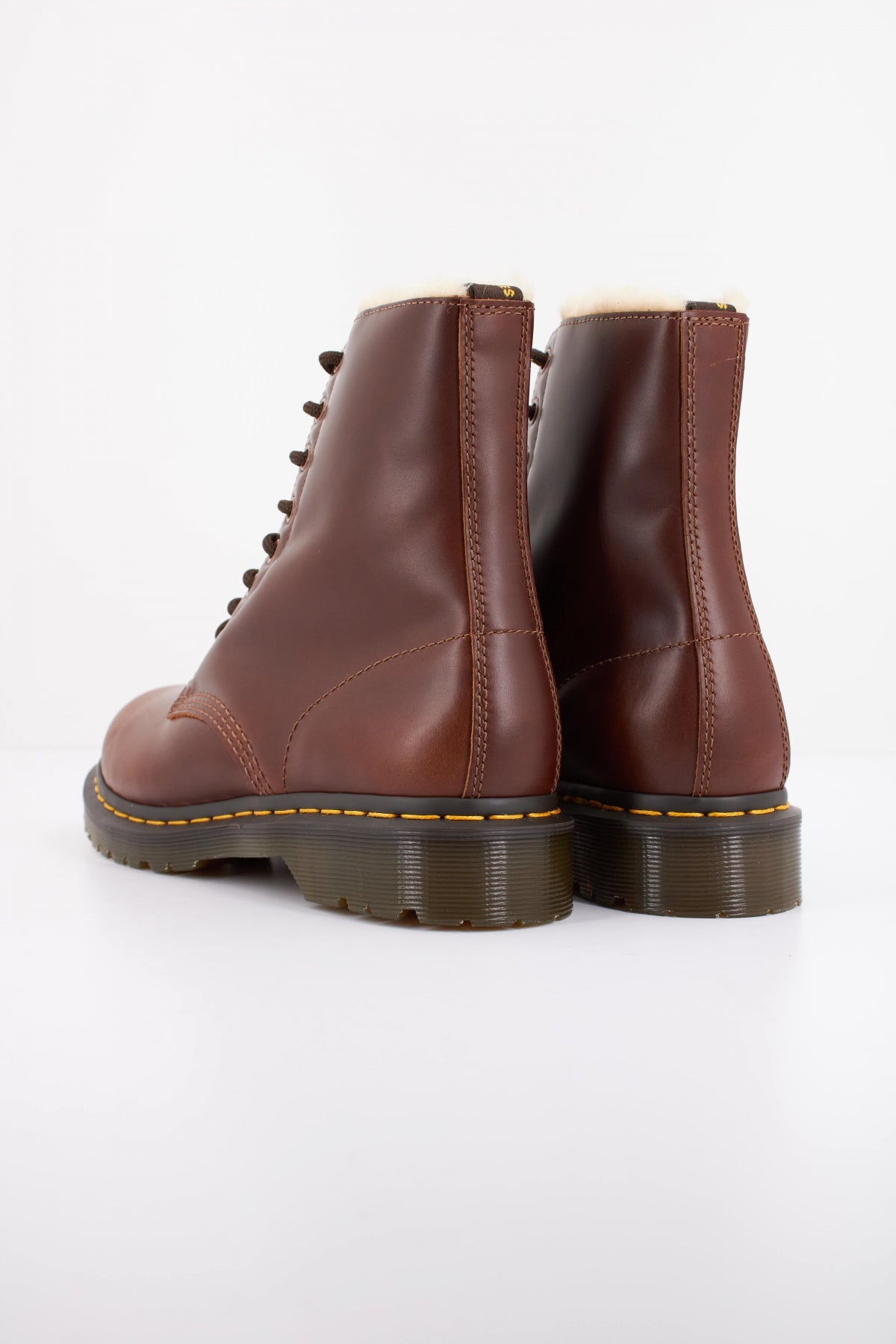 DR. MARTENS SERENA en color MARRON  (3)