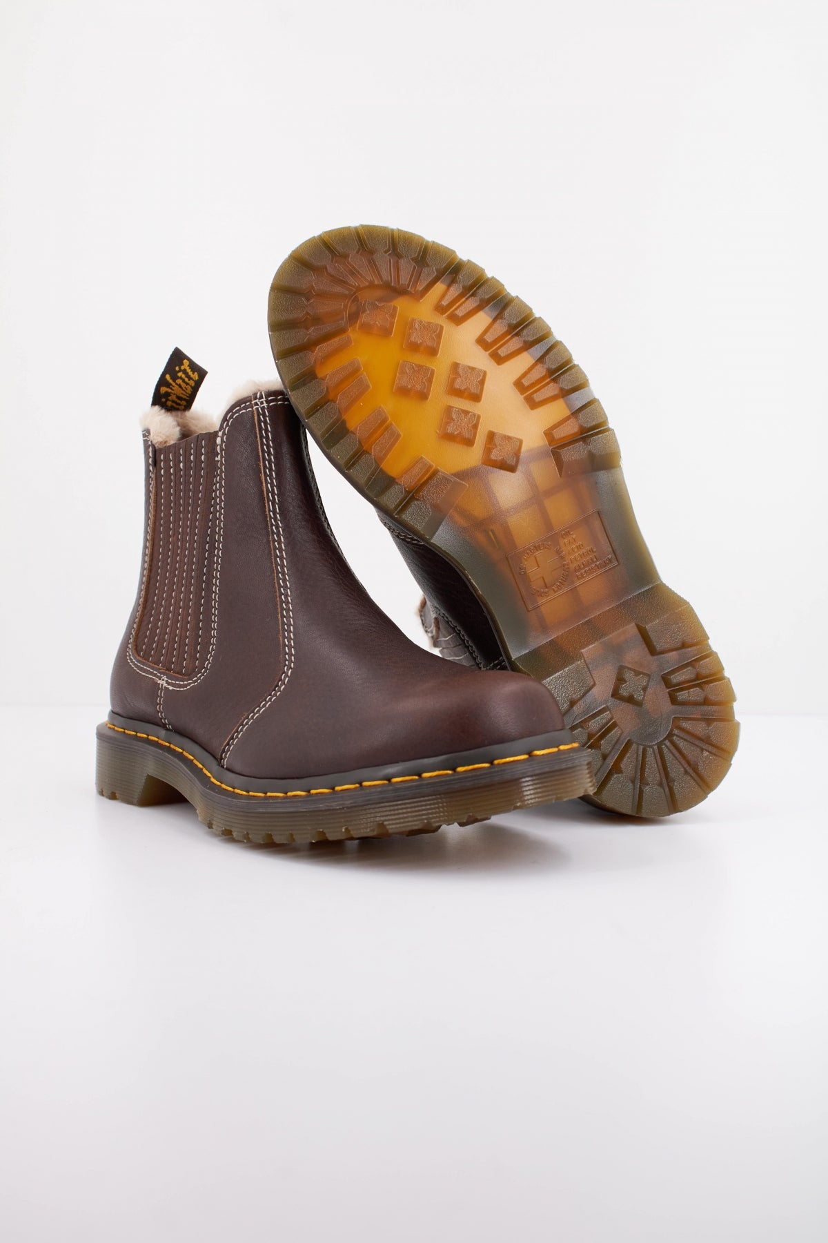 DR. MARTENS LEONORE II en color MARRON  (3)