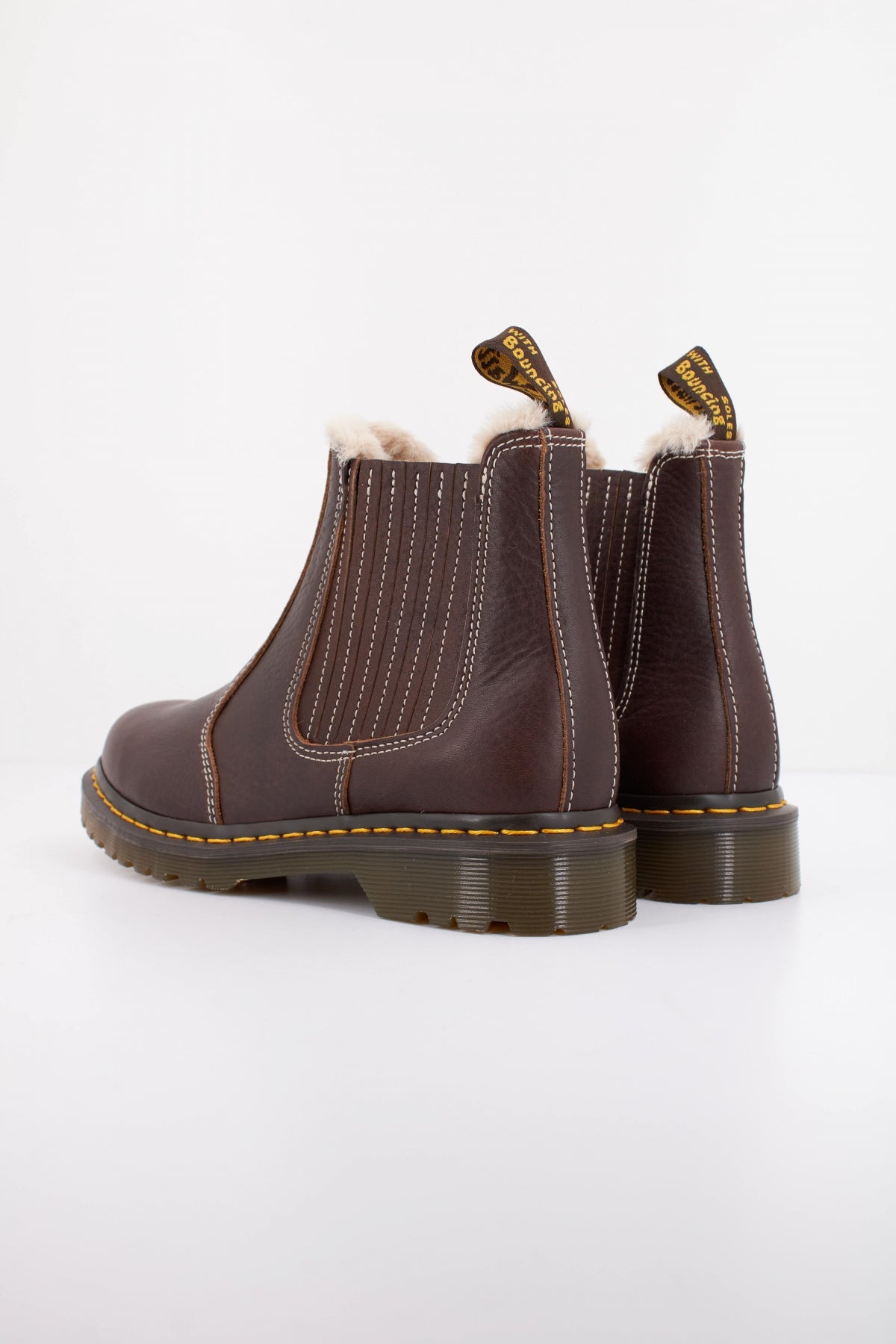 DR. MARTENS LEONORE II en color MARRON  (4)