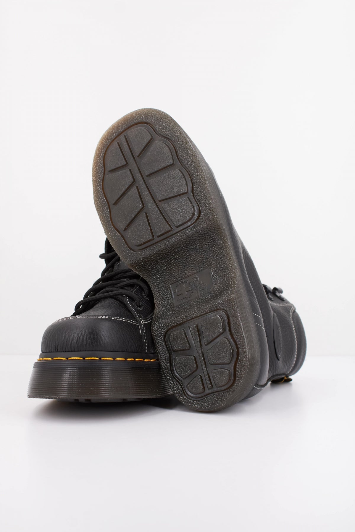 DR. MARTENS BUZZ I en color NEGRO  (5)