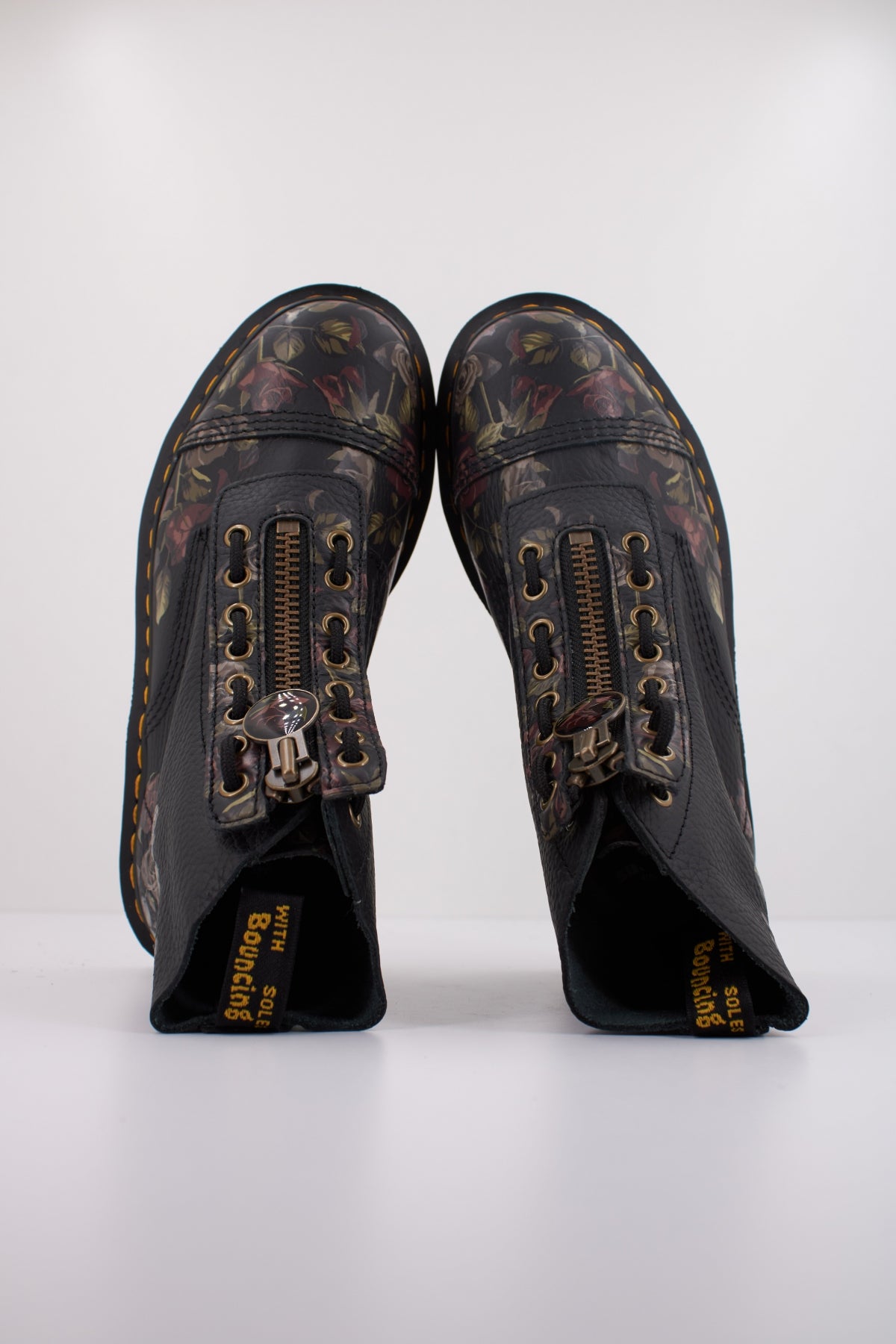 DR. MARTENS SINCLAIR en color NEGRO  (3)