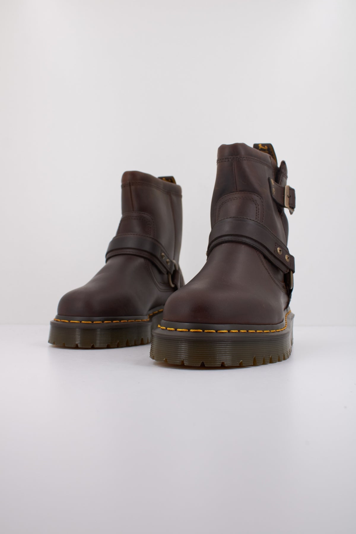 DR. MARTENS ANISTONE HRNS en color MARRON  (2)