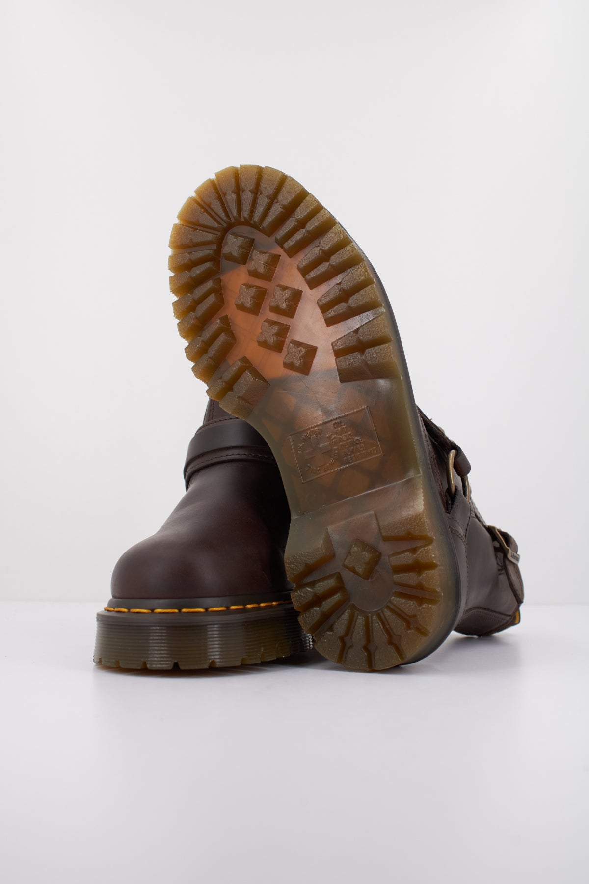 DR. MARTENS ANISTONE HRNS en color MARRON  (5)
