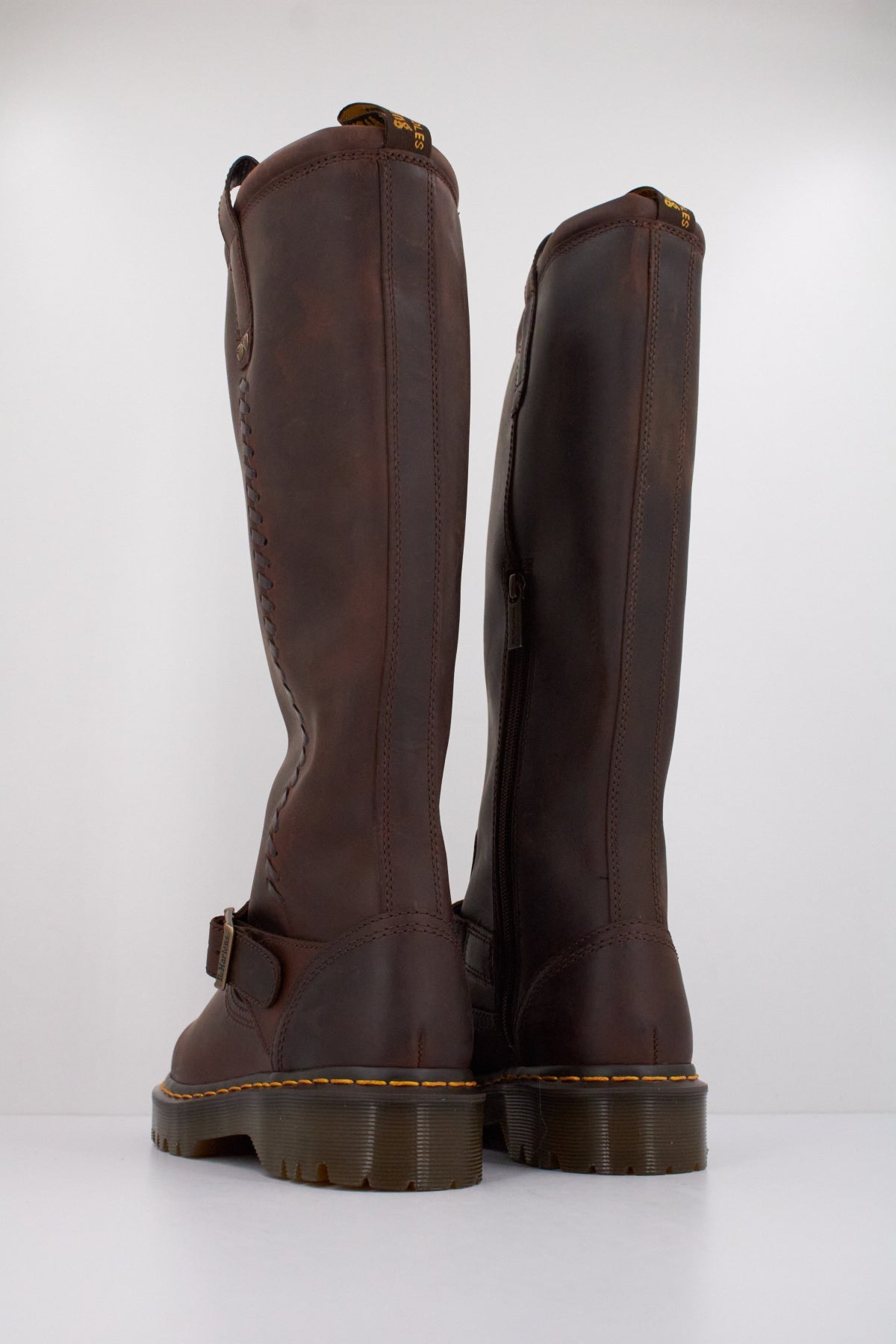 DR. MARTENS  ANISTONE BKR  en color MARRON  (4)