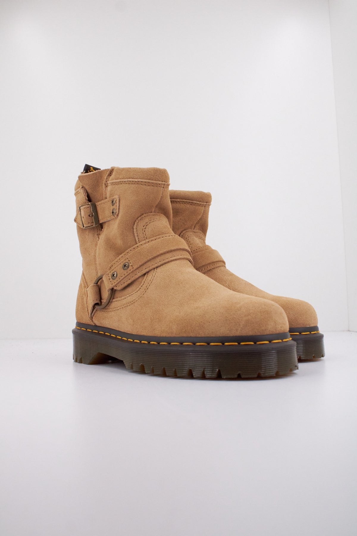 DR. MARTENS ANISTONE HRNS en color MARRON  (2)
