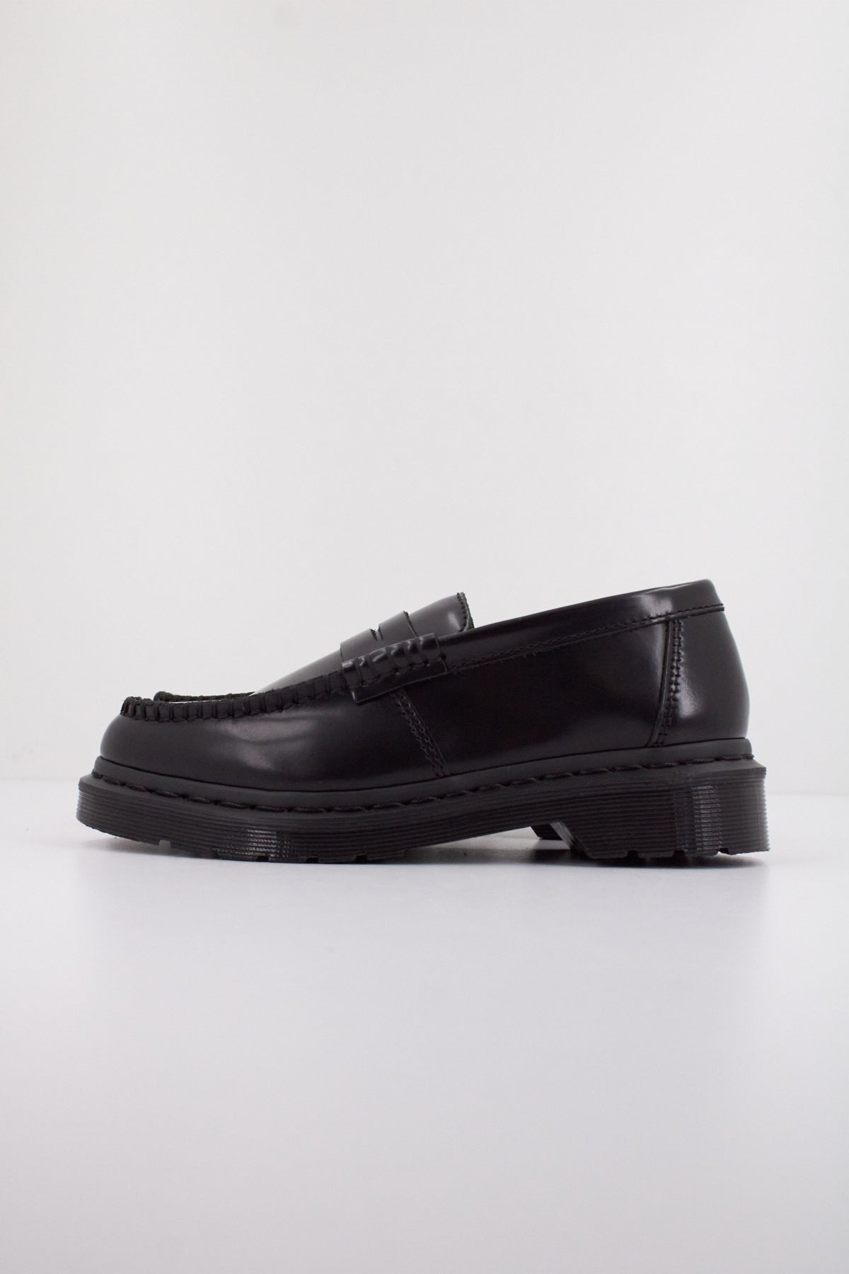 DR. MARTENS PENTON en color NEGRO  (1)