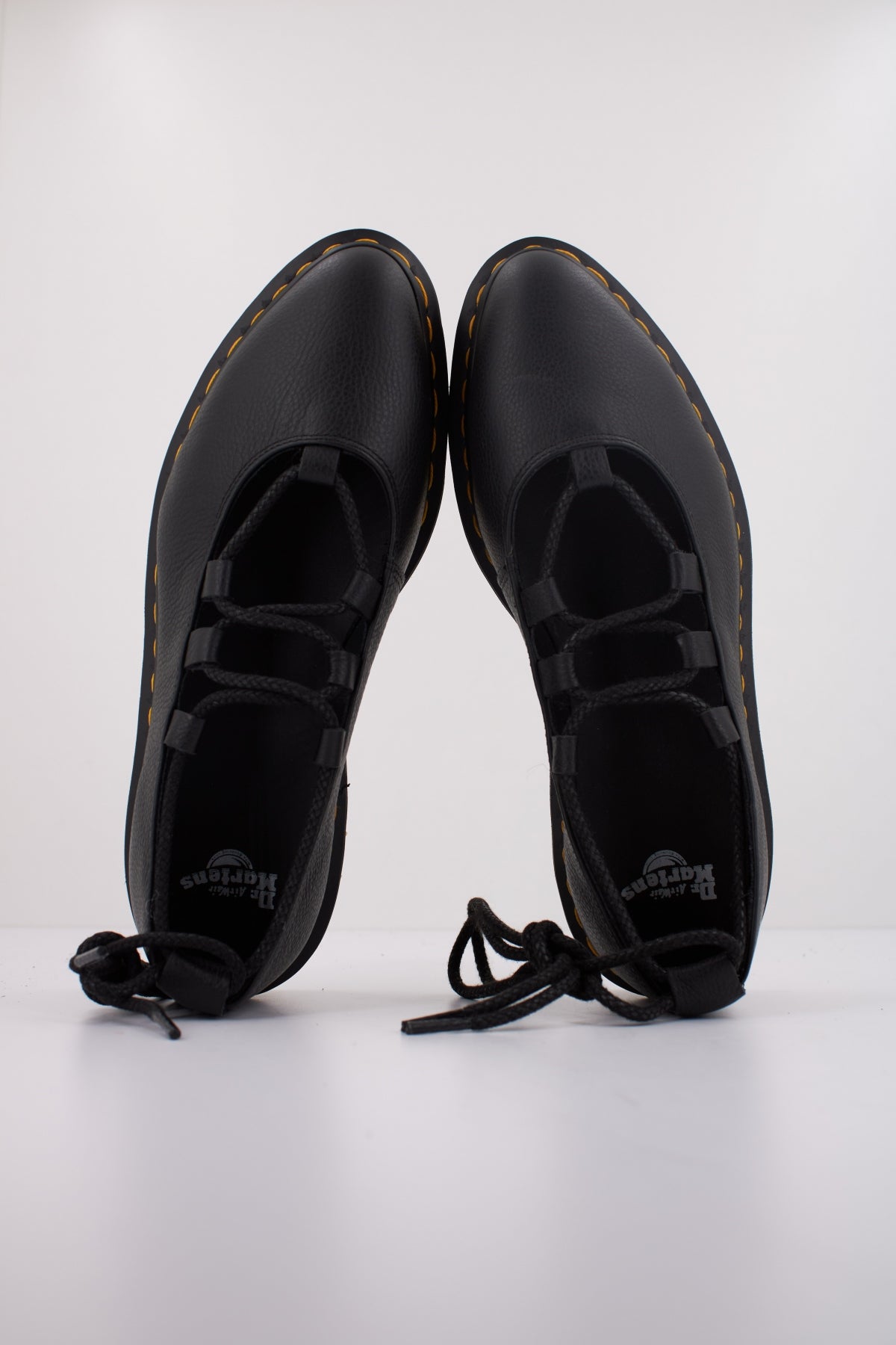 DR. MARTENS ELPHIE II en color NEGRO  (3)