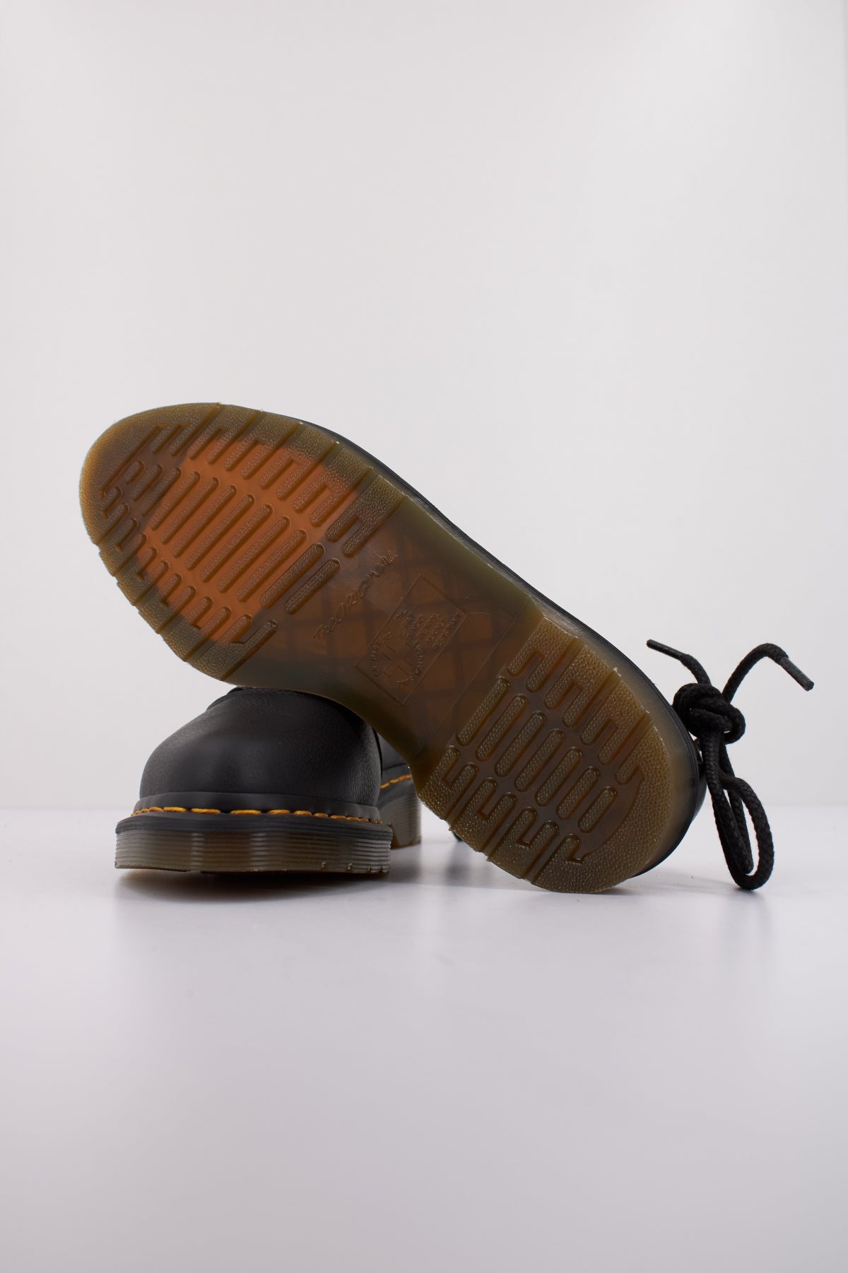 DR. MARTENS ELPHIE II en color NEGRO  (5)