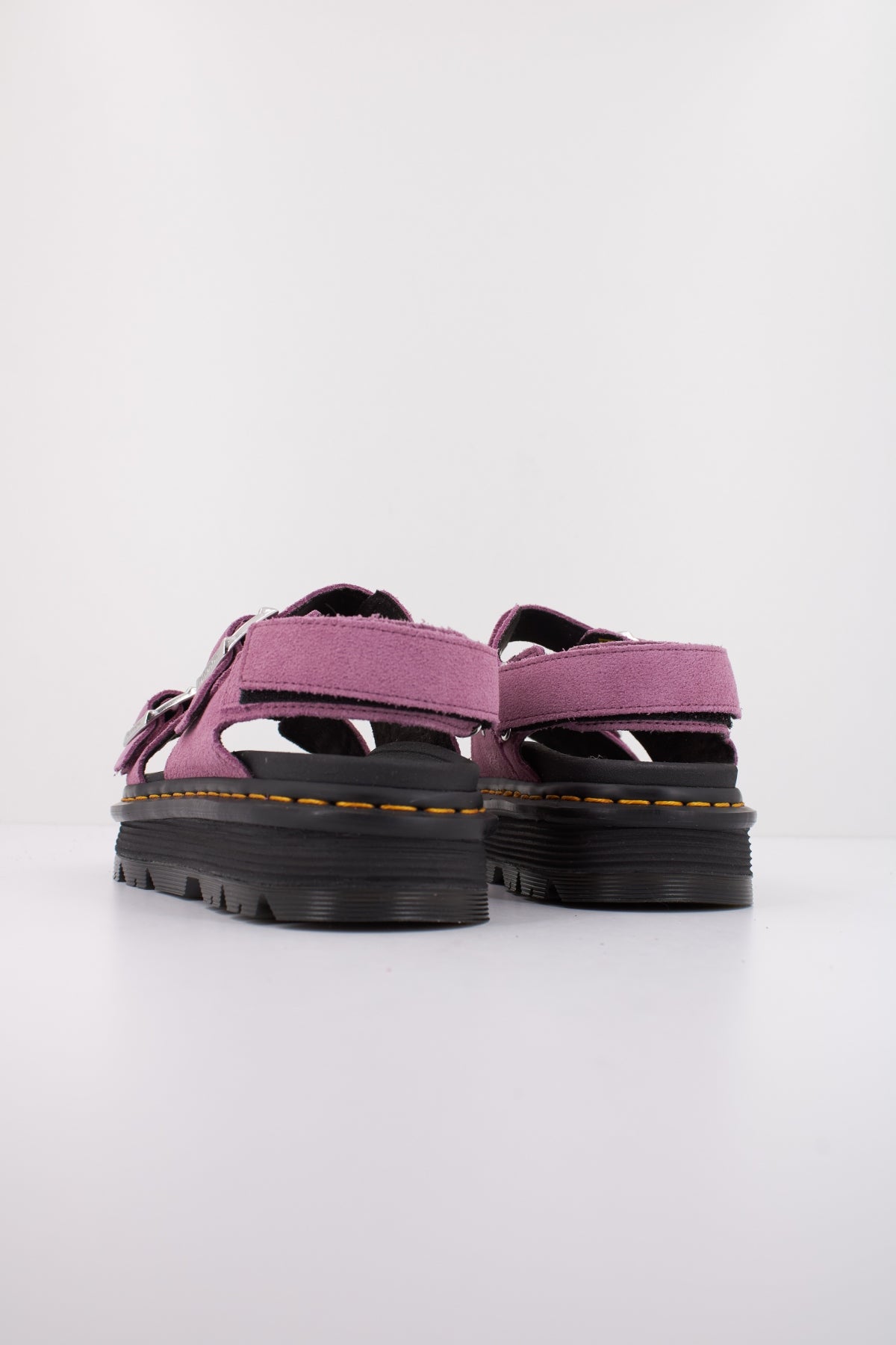 DR. MARTENS ZEBZAG SANDAL en color VIOLETA  (4)
