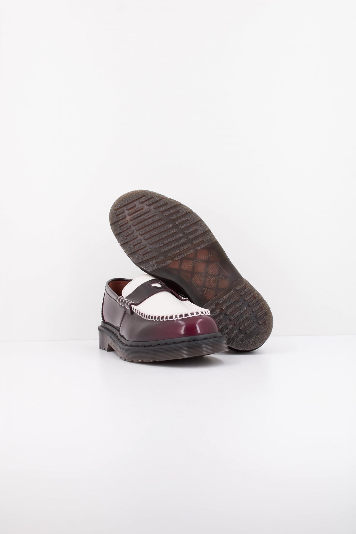 DR. MARTENS PENTON HEART en color BURDEOS  (3)