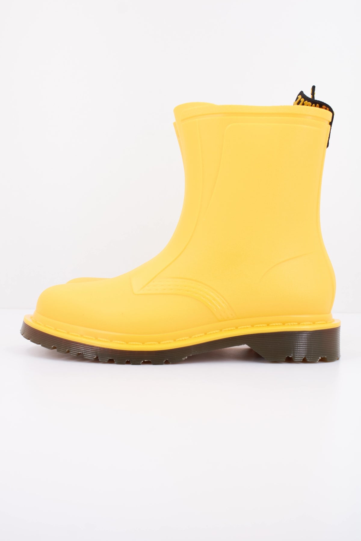 DR. MARTENS RAIN DMS en color AMARILLO  (1)