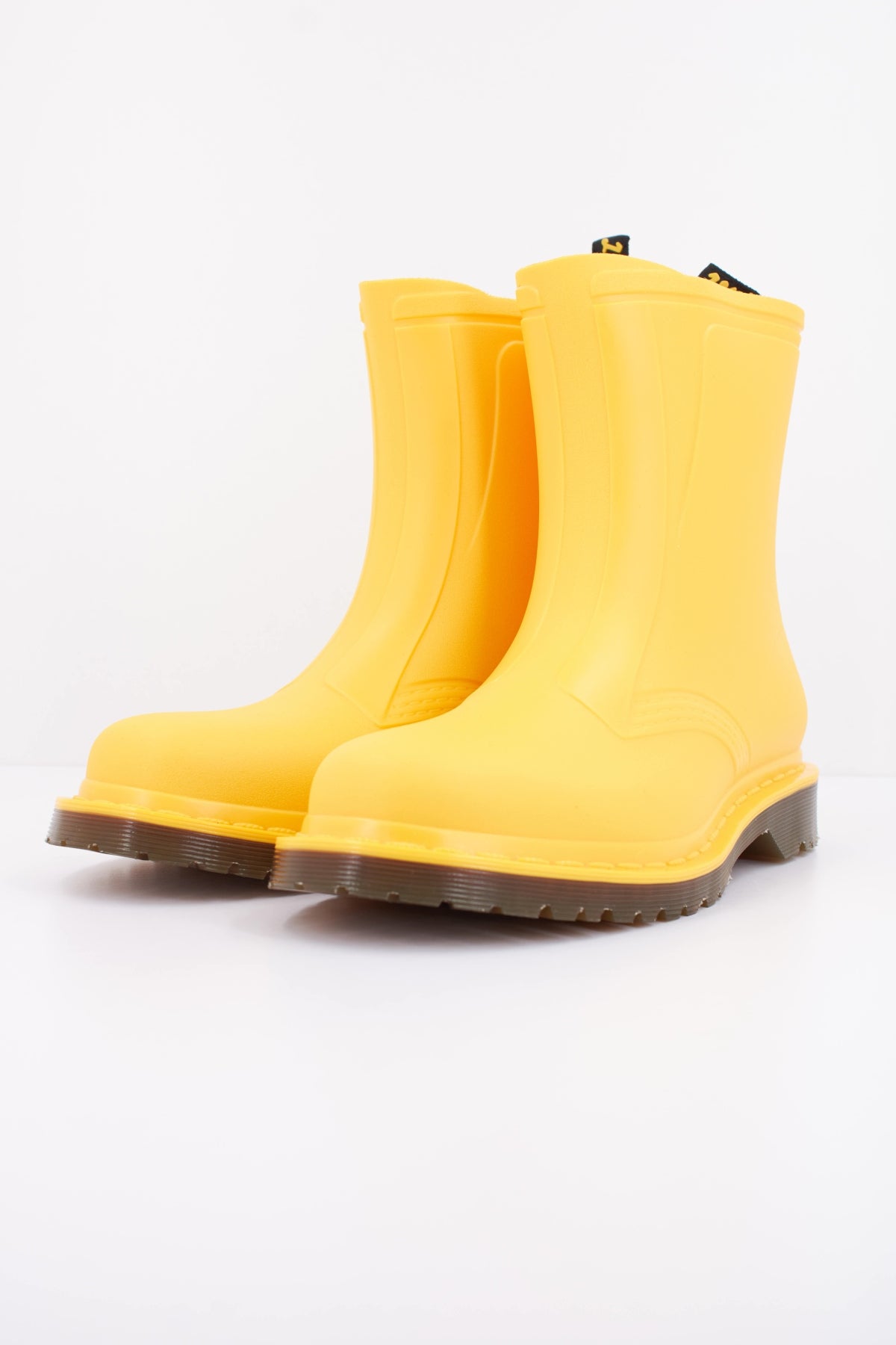 DR. MARTENS RAIN DMS en color AMARILLO  (2)