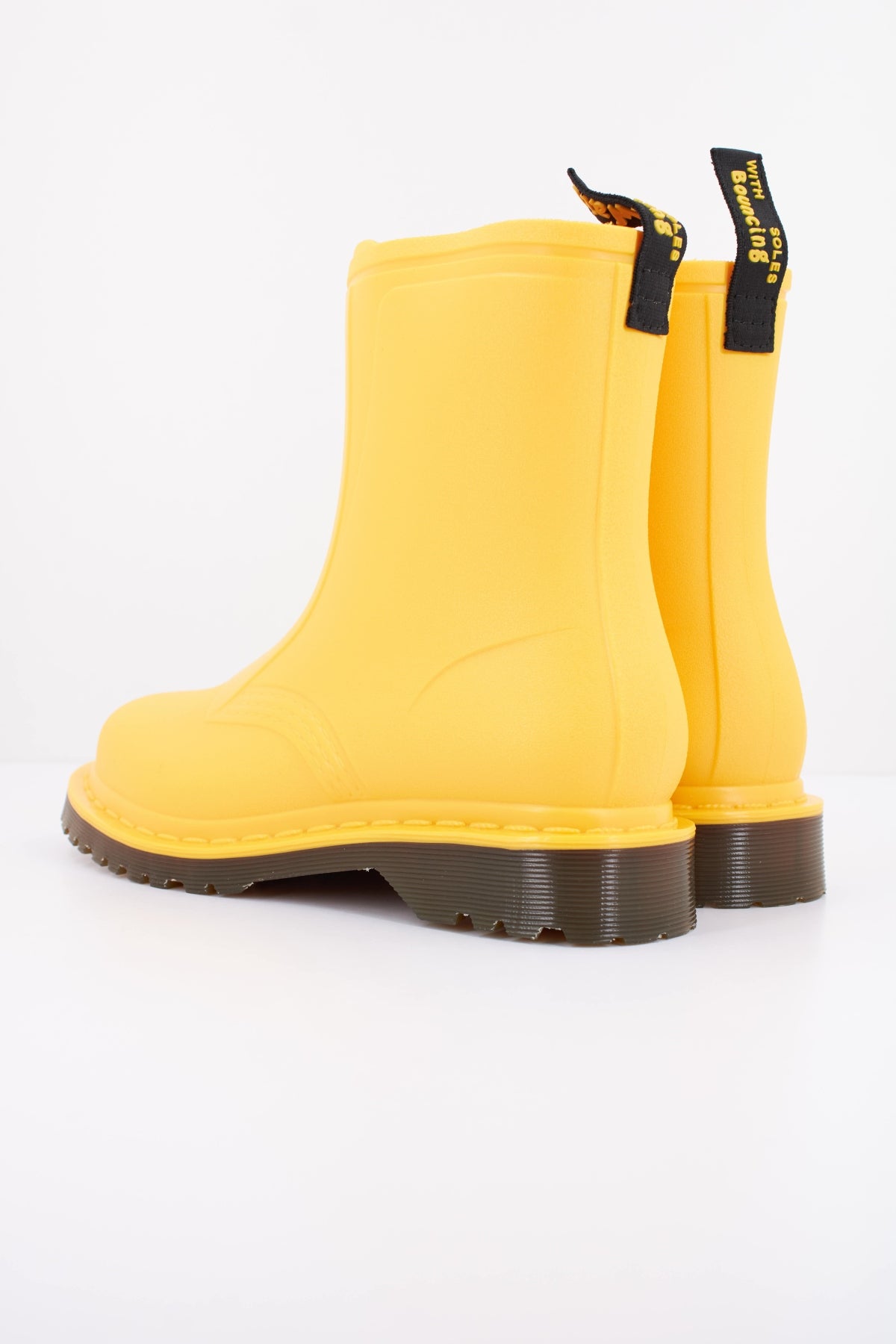 DR. MARTENS RAIN DMS en color AMARILLO  (4)
